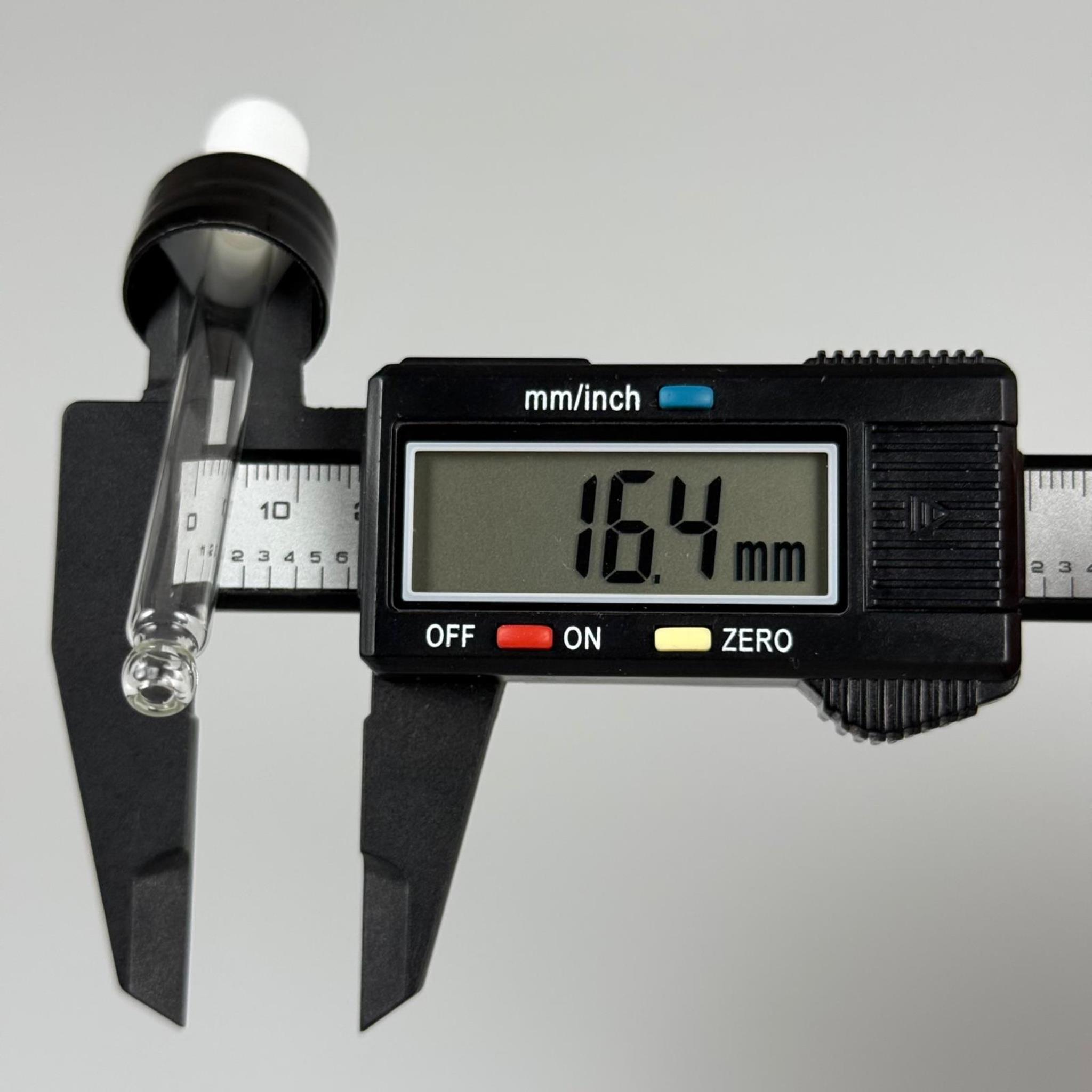 18 MM CAM DAMLALIKLI TAKIM - BEYAZ EMZİK + DELİKLİ PLASTİK DÜZ SİYAH KAPAK + 70 MM CAM PİPET