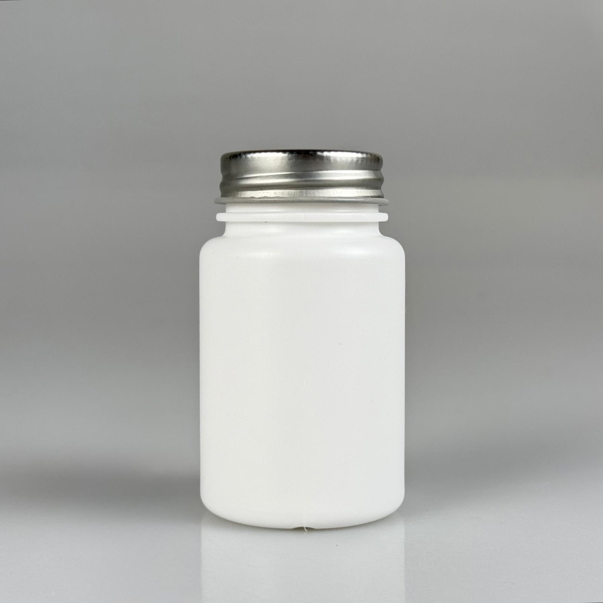100 CC BEYAZ SERT POLİETİLEN ŞİŞE + GÜMÜŞ METAL KAPAKLI - 100 ML POLİETİLEN ŞİŞE