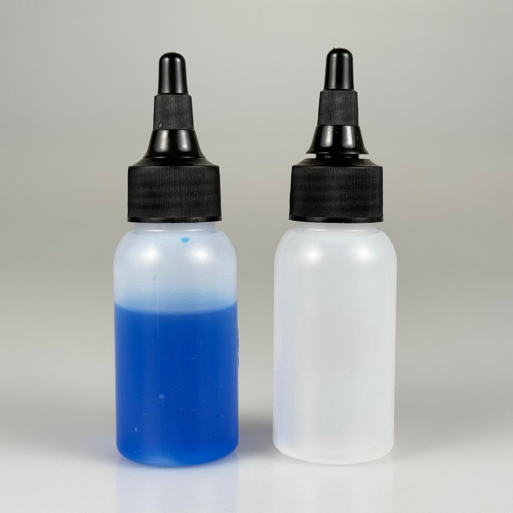 50 ML SIKILABİLİR YUMUŞAK POLİETİLEN PE PLASTİK ŞİŞE - SİYAH ASANSÖR AKITICI SOS KAPAKLI - 50 cc sos, yağ, kartuş, mürekkep vb için boş şişeler