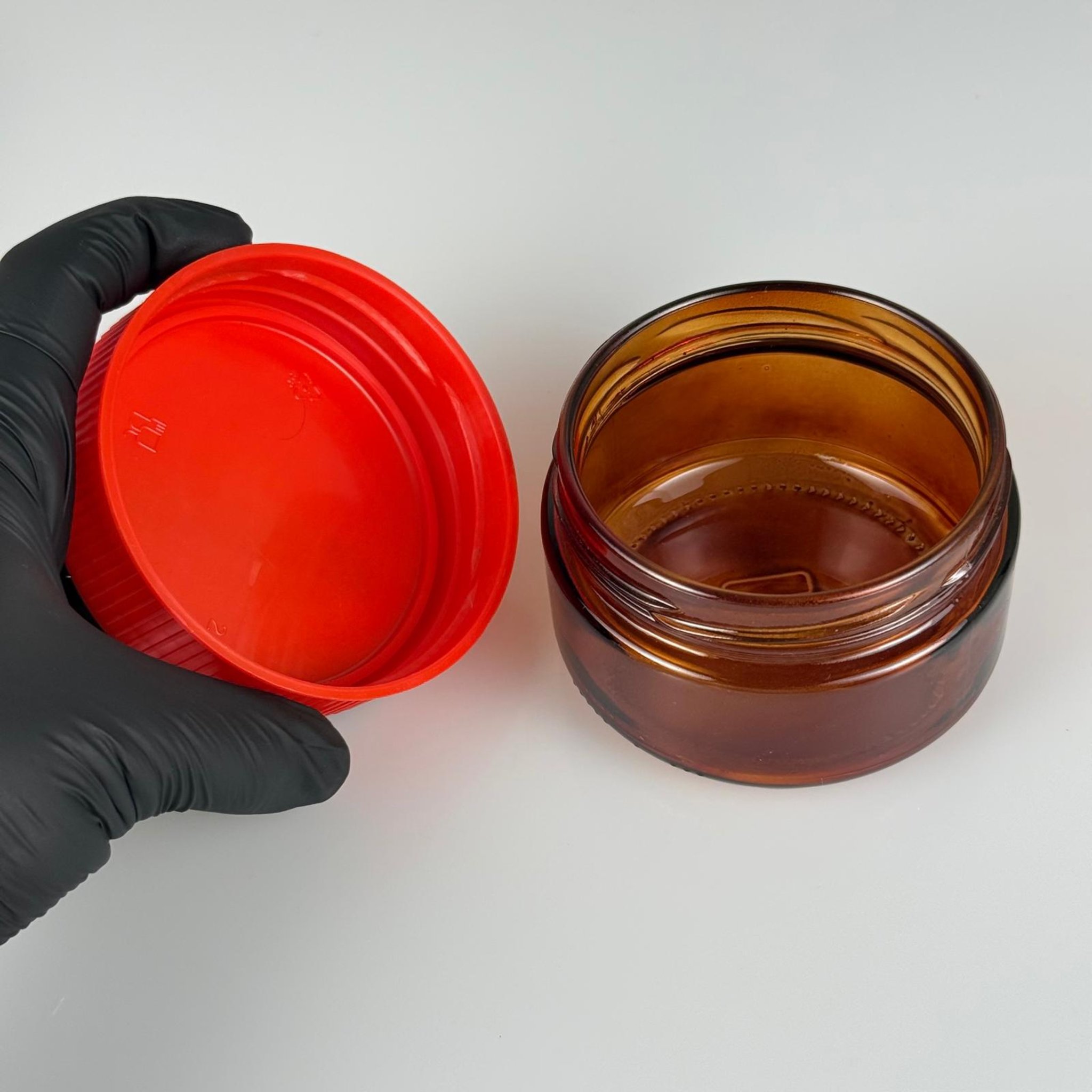 230 CC AMBER CAM KAVANOZ - KIRMIZI PLASTİK KAPAKLI - 230 ML CAM KAVANOZ - MUM KAVANOZU