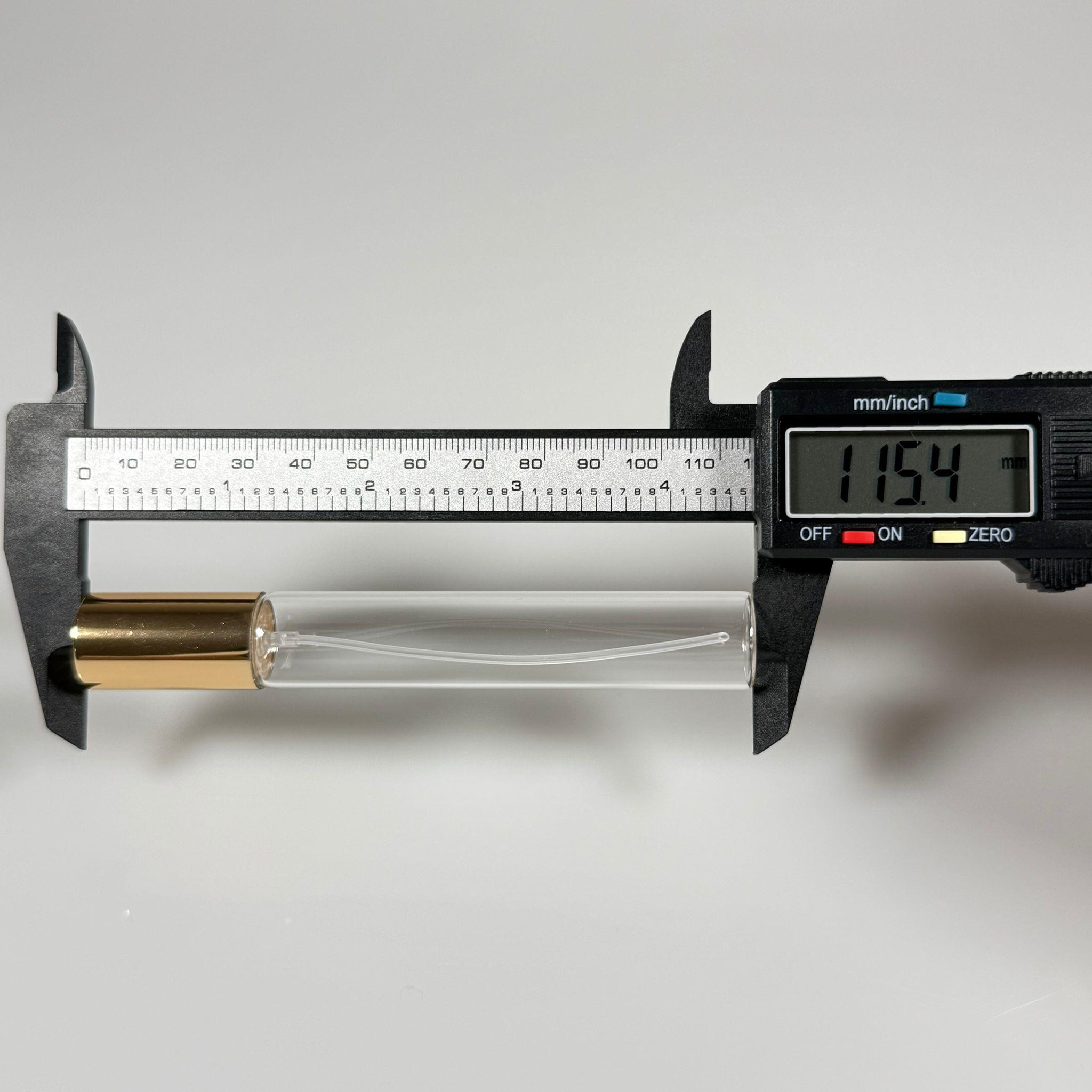 15 CC CAM KALEM PARFÜM ŞİŞESİ GOLD METAL SPREYLİ KAPAKLI TAKIM - 15 ML CAM TÜP PARFÜM ŞİŞESİ - VİDALI SPREY VALF TEKRAR DOLDURULABİLİR - HEDİYELİK CAM KOLONYA ŞİŞESİ - DÜĞÜN, NİŞAN, SÖZ, KINA, CENAZE, PROMOSYON İÇİN HEDİYELİK KOLONYA ŞİŞELERİ
