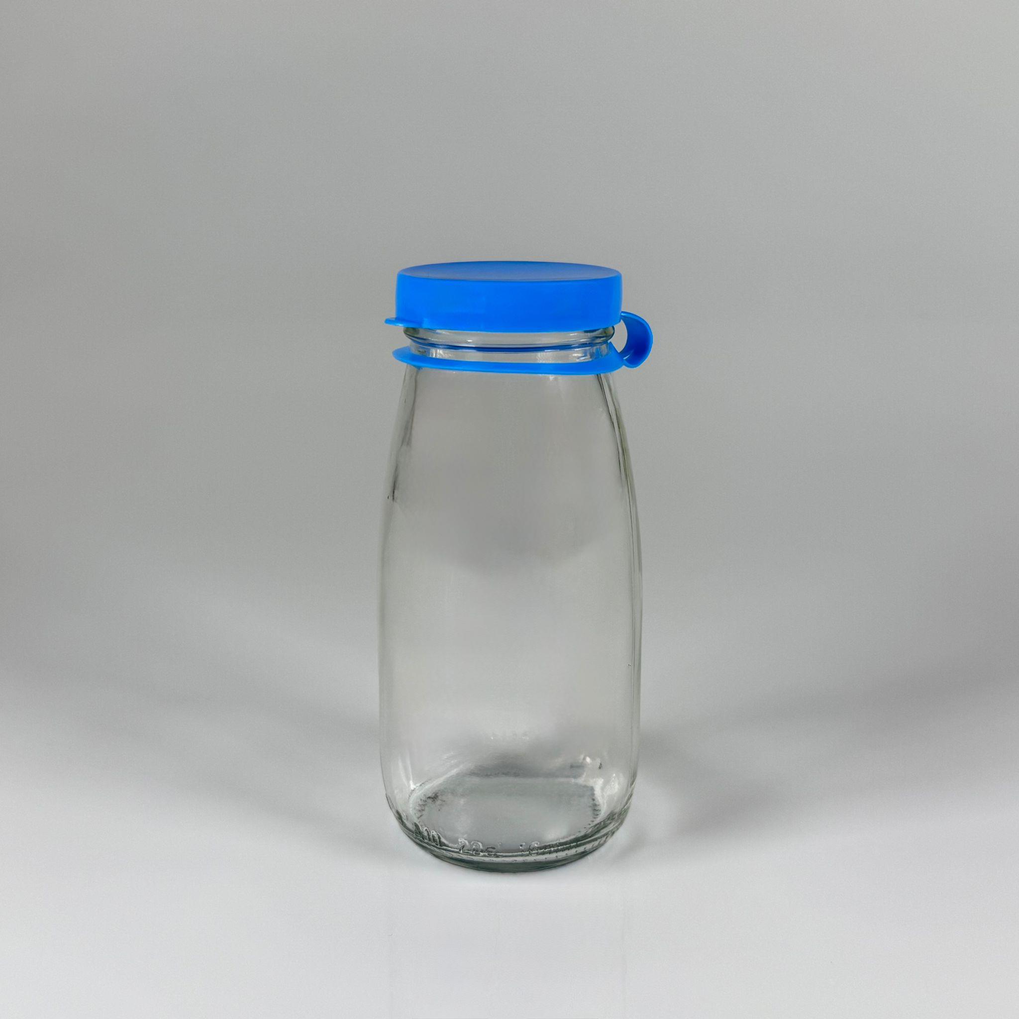 NOSTALJİ ESKİ TİP CAM AYRAN ŞİŞESİ - SÜT, LİMONATA, ŞIRA. ŞERBET. MEYVE SUYU, EV YAPIMI MEŞRUBAT, SMOOTHIE, KOKTEYL VB KAFETERYA, RESTORAN, EV KULLANIMI VB İÇİN - MAVİ GEÇME KAPAKLI 200 CC TOMBUL BOŞ CAM ŞİŞELERİ