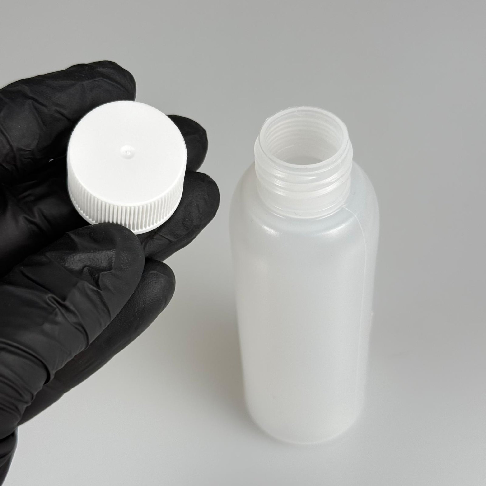 100 ML SIKILABİLİR YUMUŞAK PE POLİETİLEN PLASTİK ŞİŞE - CONTALI BEYAZ KAPAKLI ASETON ŞİŞESİ - 100 cc sos, yağ, kartuş, mürekkep vb için boş şişeler