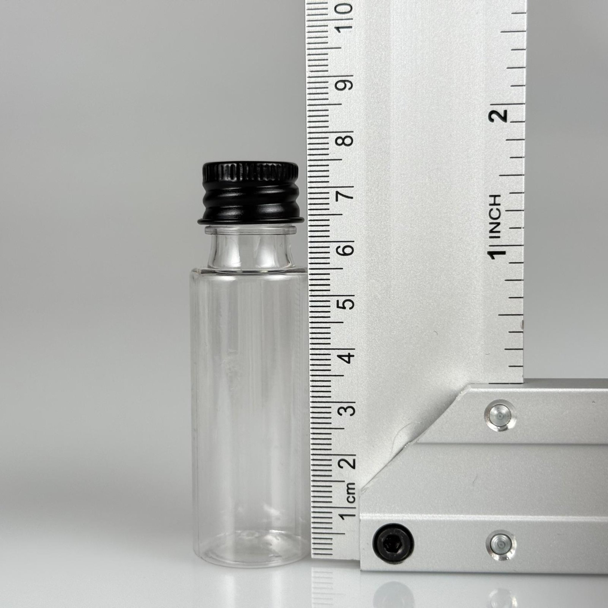 20 CC ŞEFFAF PET ŞİŞE + KÖPÜK CONTALI SİYAH ALÜMİNYUM METAL KAPAKLI + DAMLALIKLI KOLOMNYA TIPALI TIPALI TAKIM - 20 ML PLASTİK ŞİŞE