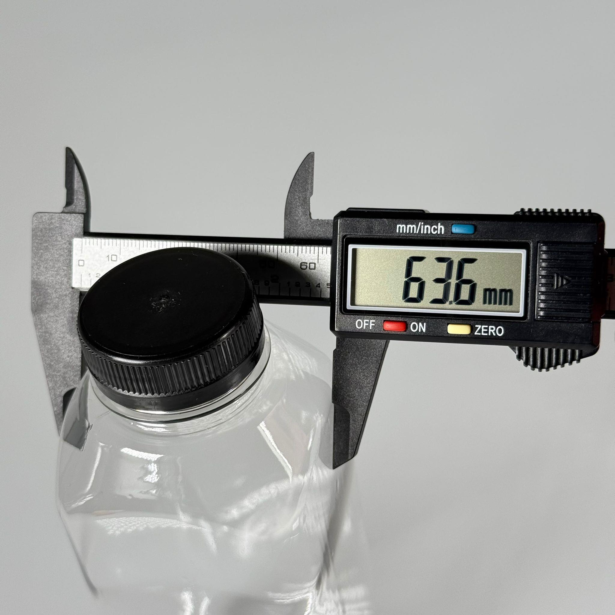 500 CC KÖŞELİ KARE PET ŞİŞE (28 GR) - 38 MM GENİŞ AĞIZLI SİYAH KİLİTLİ KAPAKLI - 500 ML DETOX, MEYVE SUYU, SMOOTHIE, AYRAN, SÜT, MEŞRUBAT VB İÇİN BOŞ PLASTİK ŞİŞELER