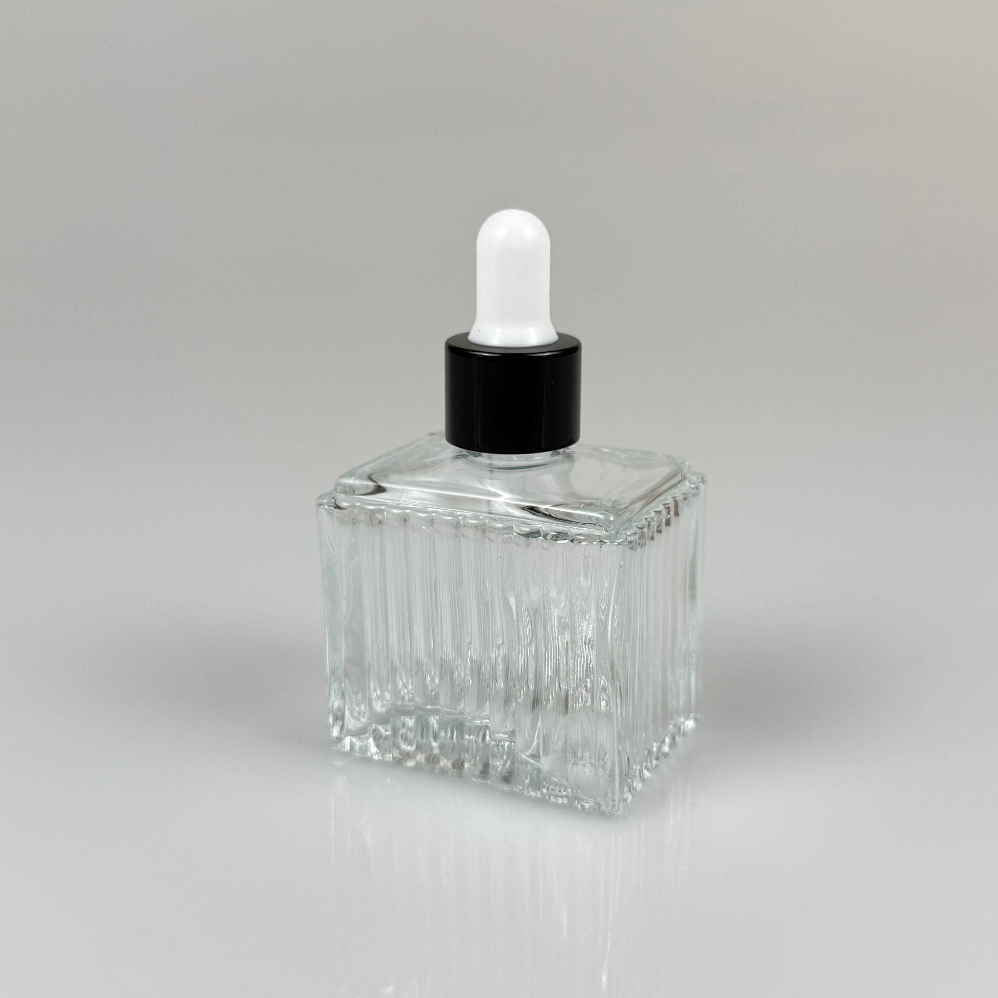 50 CC KÖŞELİ DESENLİ ÇİZGİLİ PRESTİJLİ CAM DAMLALIKLI ŞİŞE - BEYAZ EMZİK - SİYAH METALİK KAPAK - 50 ML CAM DAMLALIKLI ŞİŞE - DAMLALIKLI BOŞ ŞİŞE
