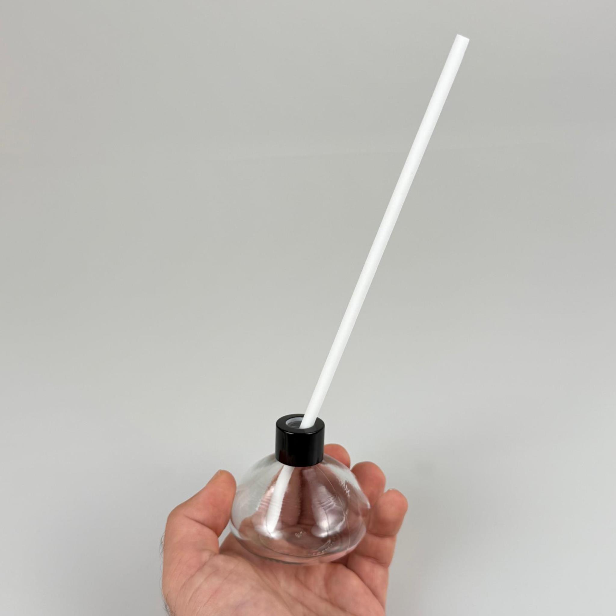 BASIK MODEL CAM BAMBU ODA KOKUSU ŞİŞESİ + METAL SİYAH KAPAK + TIPA + KALIN BEYAZ FİBER BAMBU ÇUBUK - 50 ML SET TAKIM - HEDİYELİK PROMOSYON DİFFUSER ŞİŞELERİ