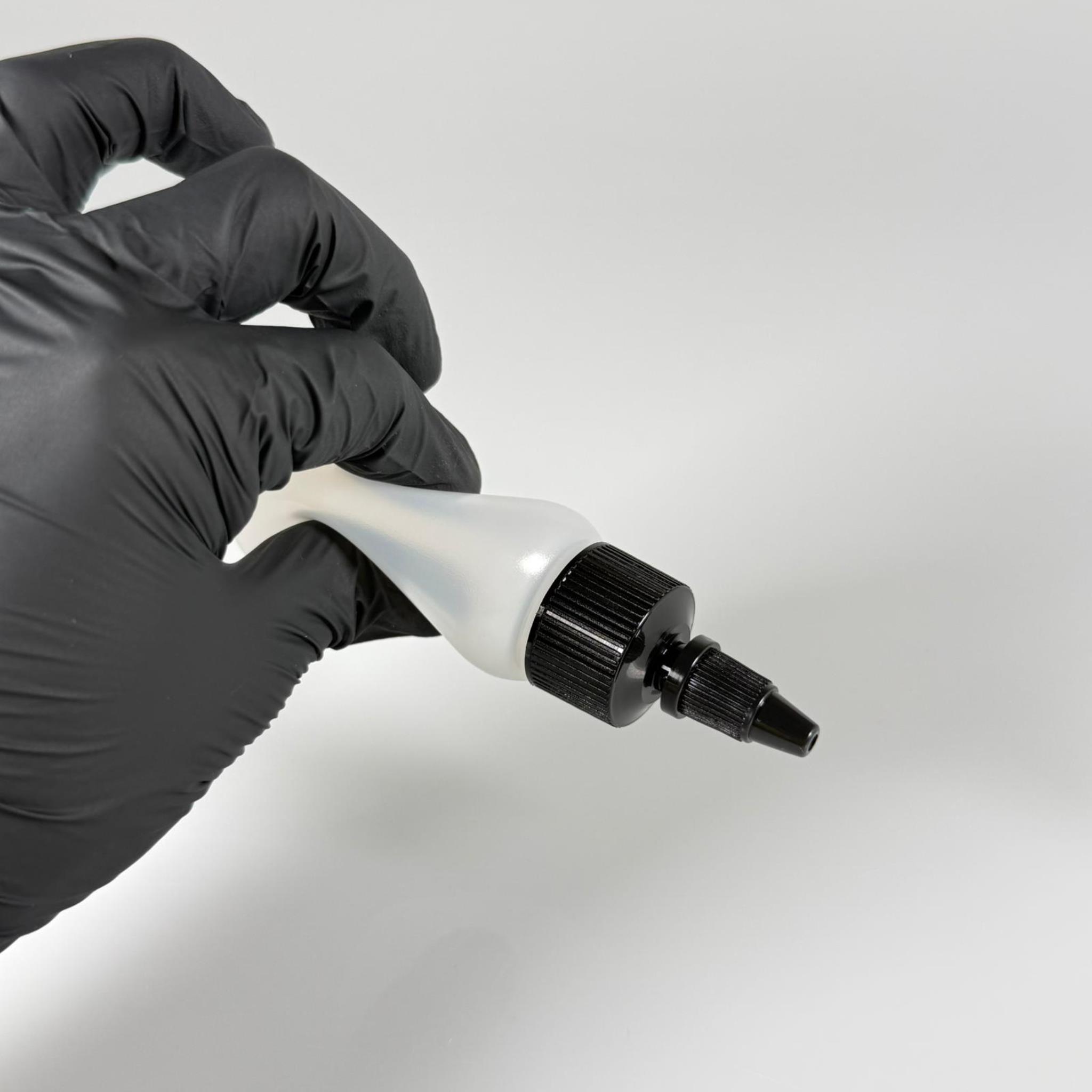 50 ML SIKILABİLİR YUMUŞAK POLİETİLEN PE PLASTİK ŞİŞE - SİYAH TWİST AKITICI SOS KAPAKLI - 50 cc sos, yağ, kartuş, mürekkep vb için boş şişeler