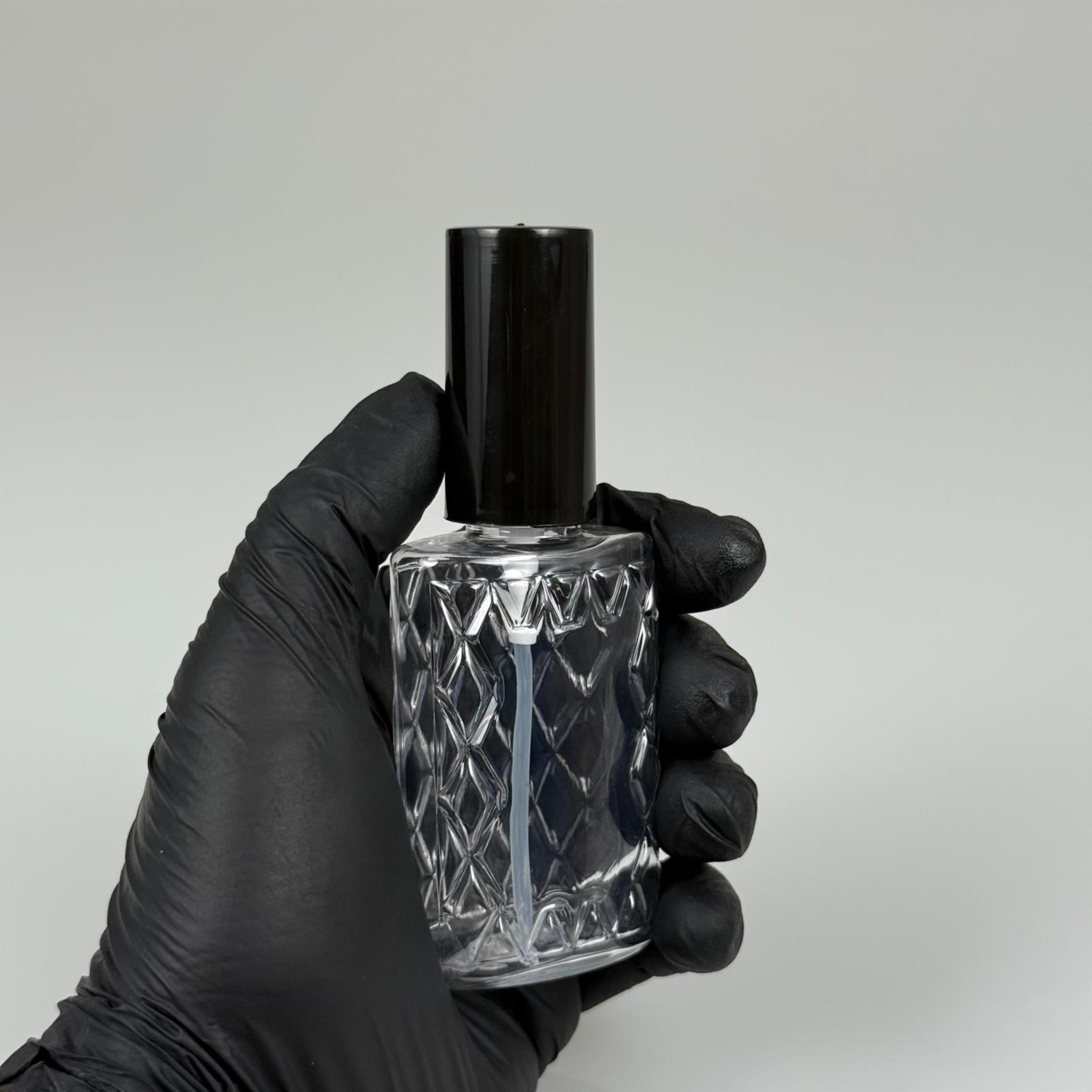 50 CC ŞEFFAF PET KÖŞELİ PARFÜM ŞİŞESİ - SİYAH SPREYLİ - SİYAH KORUMA KAPAKLI - 50 ML PLASTİK PARFÜM - KOLONYA ŞİŞESİ