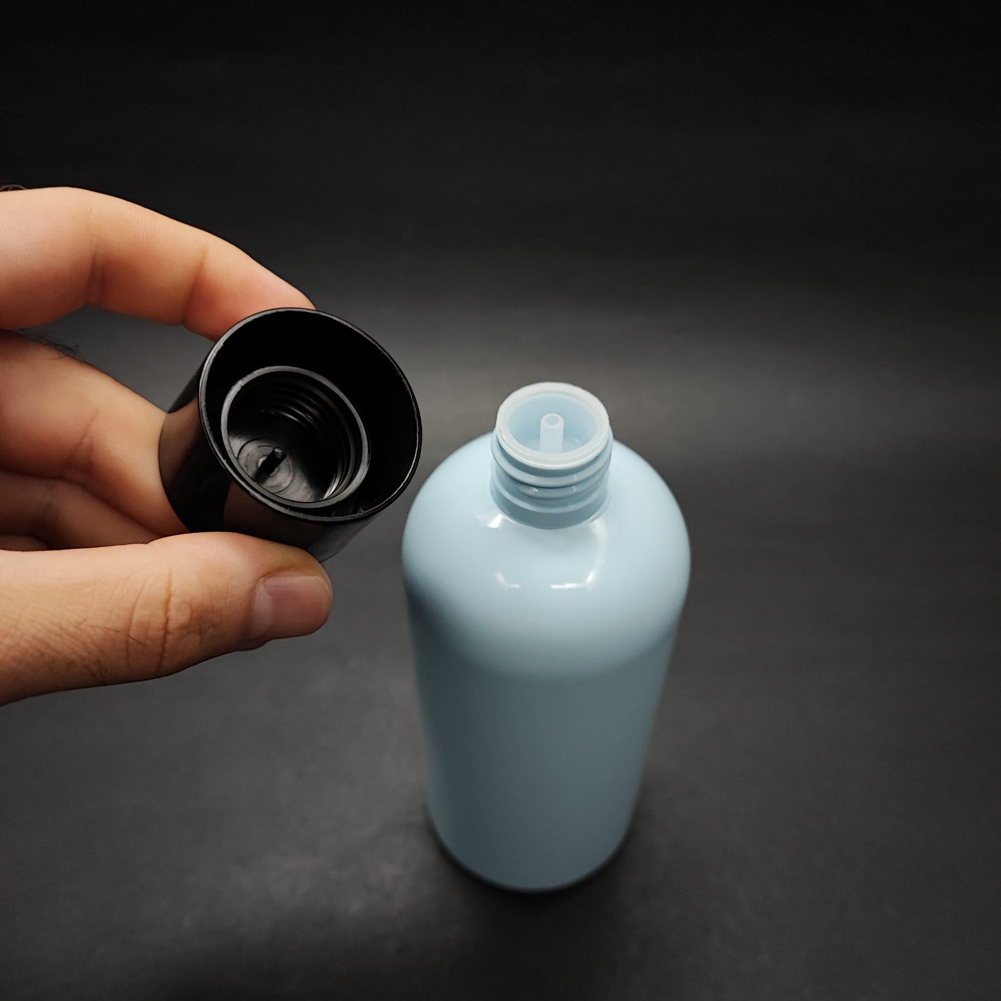 400 CC OVAL BOYUNLU UZUN SİLİNDİR PET ŞİŞE (30 GR) - SİYAH KOLONYA LOSYON KAPAK + TIPA - 400 ML PLASTİK ŞİŞE - BEBEK MAVİSİ