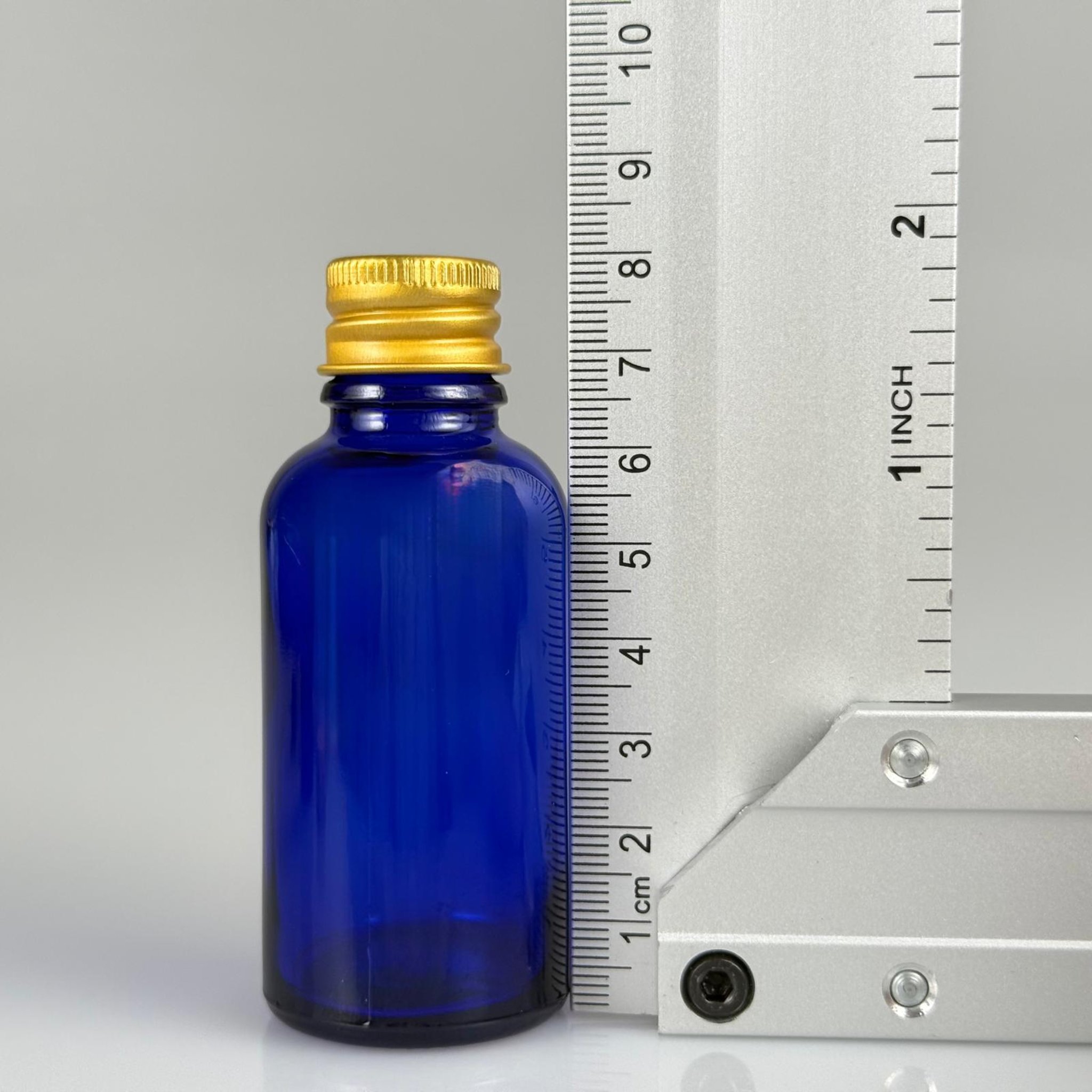 30 CC MAVİ CAM ŞİŞE + KÖPÜK CONTALI GOLD ALÜMİNYUM METAL KAPAKLI + DAMLALIKLI KOLONYA TIPALI TAKIM - 30 ML MAVİ CAM ŞİŞE