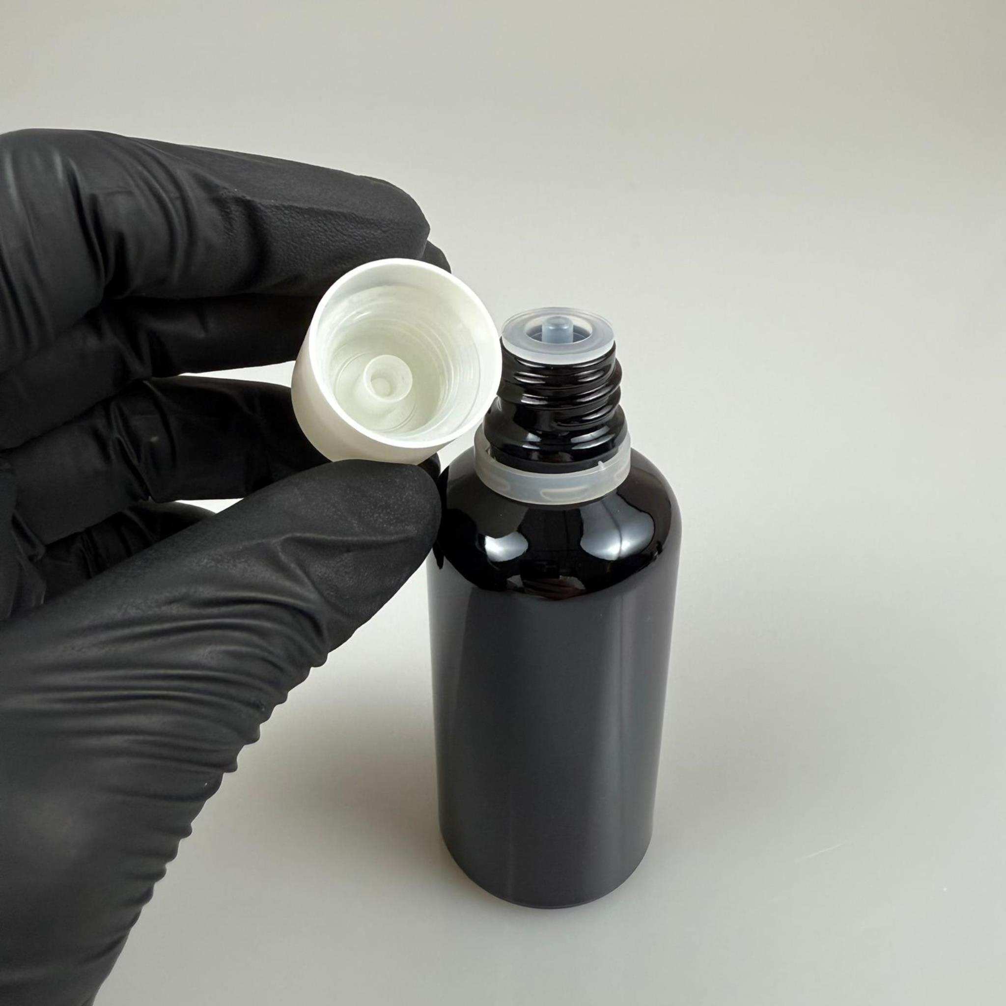 50 CC ORJİNAL SİYAH CAM ŞİŞE + İÇTEN DAMLALIKLI ÇOCUK KİLİTLİ BEYAZ KAPAK - SİYAH 50 ML KİLİT KAPAKLI DAMLATMALI ŞİŞE