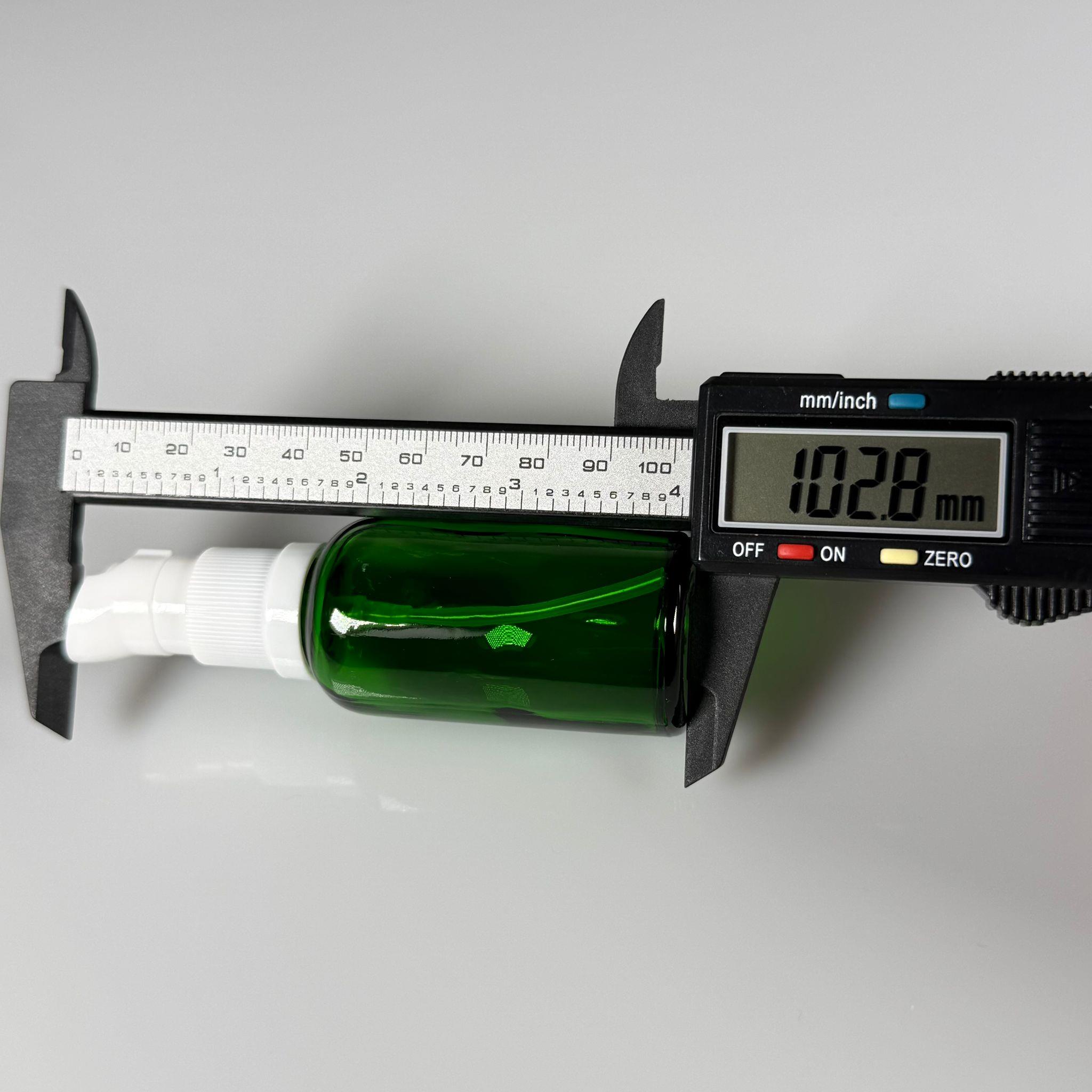 30 CC YEŞİL CAM ŞİŞE - SIZDIRMAZ ETEKLİ BEYAZ LOSYON POMPALI TAKIM - 30 ML LOSYON ŞİŞESİ - YAĞ, KREM GİBİ YOĞUN KIVAMLI SIVILAR İÇİN CAM AMBALAJ