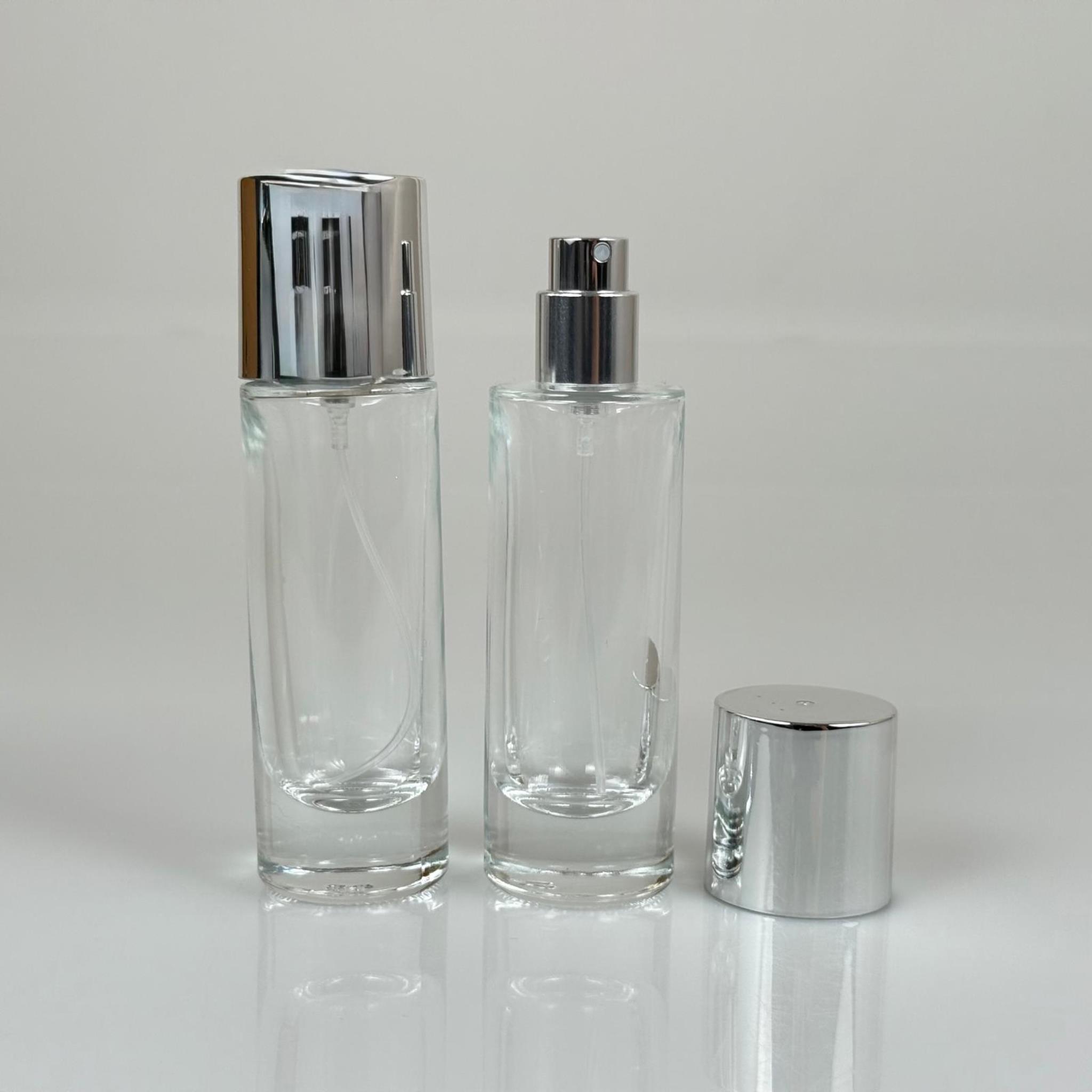 30 ML SİLİNDİR UZUN MODEL PARFÜM ŞİŞESİ - GÜMÜŞ METAL SPREYLİ + GÜMÜŞ GENİŞ KAPAKLI (AĞIZ 15 MM GEÇME KOLAY KAPAMA)