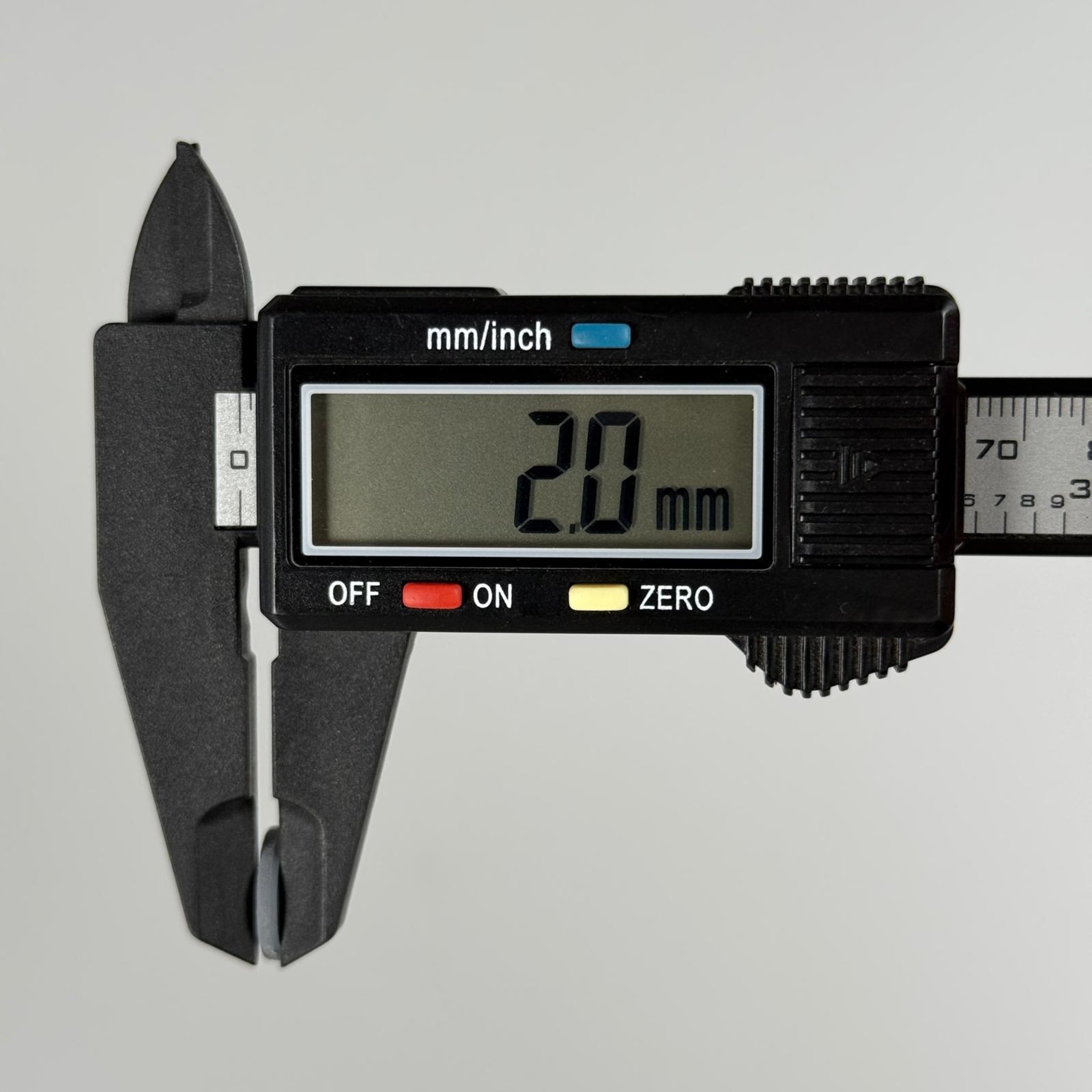 7,5 MM KAUÇUK TIPA - kaydırmaz şok darbe emici ayak, titreşim takozu, lastik conta, kör tıpa, kablo geçiş contası, mobilya ayağı için ses kesici, sızdırmazlık butonu vb. alanlarda kullanılabilir.