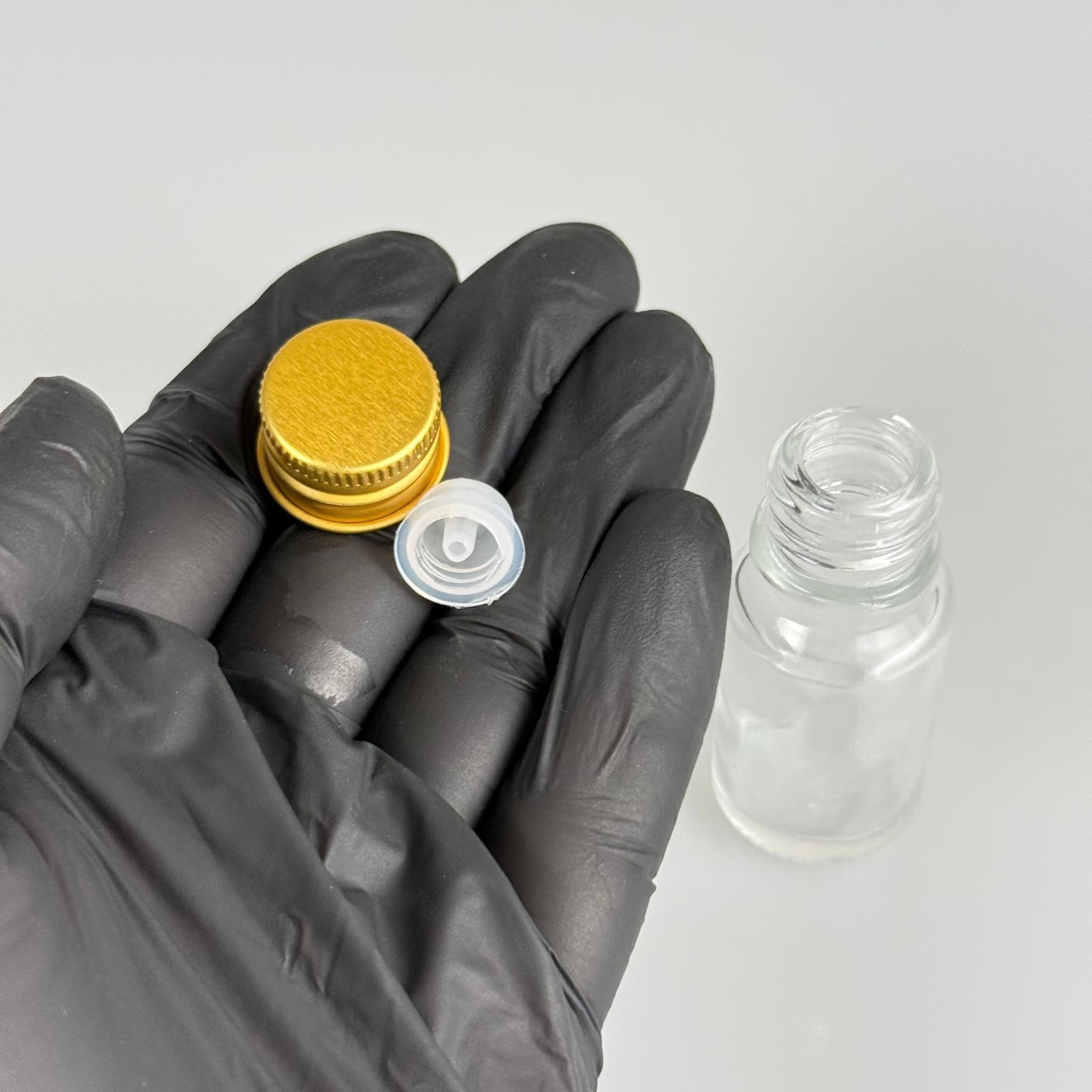 10 CC ŞEFFAF CAM ŞİŞE + KÖPÜK CONTALI GOLD ALÜMİNYUM METAL KAPAKL + KOLONYA TIPALI TAKIM - 10 ML ŞEFFAF CAM ŞİŞE