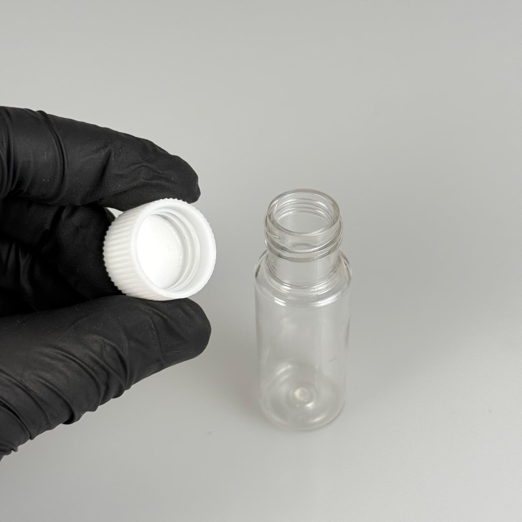 15 CC PLASTİK ŞİŞE - BEYAZ KAPAKLI - 15 ML KAPAKLI PET ŞİŞE