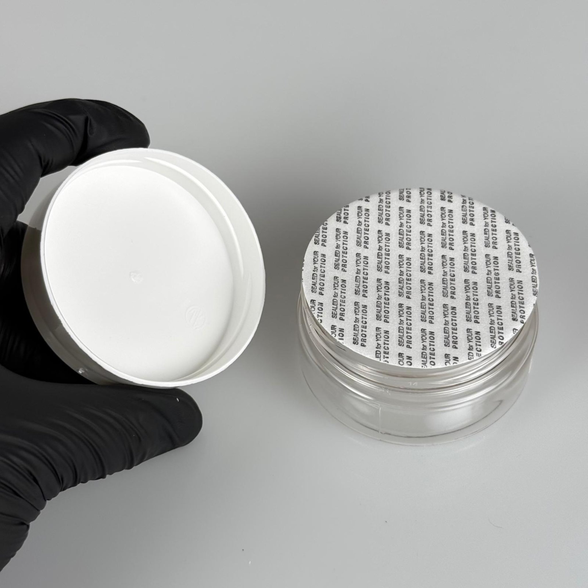 50 CC PET KAVANOZ- BEYAZ KAPAKLI + KENDİNDEN YAPIŞKANLI CONTALI (SIZDIRMAZLIK SAĞLAR) - 50 ML PLASTİK KAVANOZ - KREM KAVANOZU