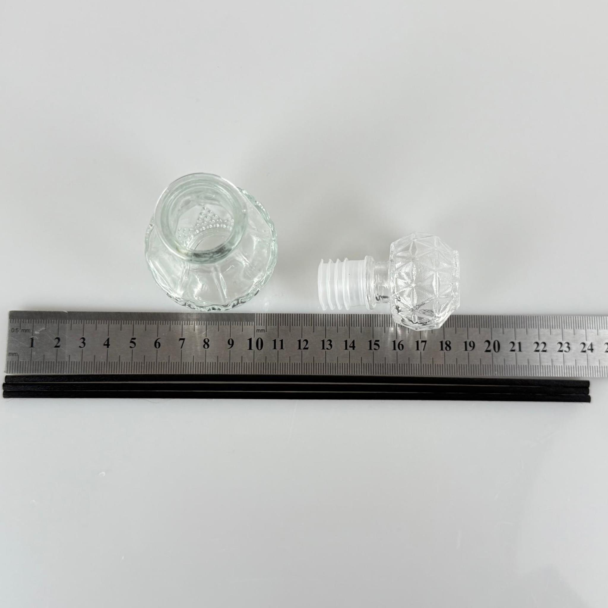 OVAL LÜKS MODEL CAM BAMBU ODA KOKUSU ŞİŞESİ + CAM TIPA + 3 ADET FİBER BAMBU ÇUBUK - 50 ML SET TAKIM - HEDİYELİK PROMOSYON LÜX DİFFUSER ŞİŞELERİ