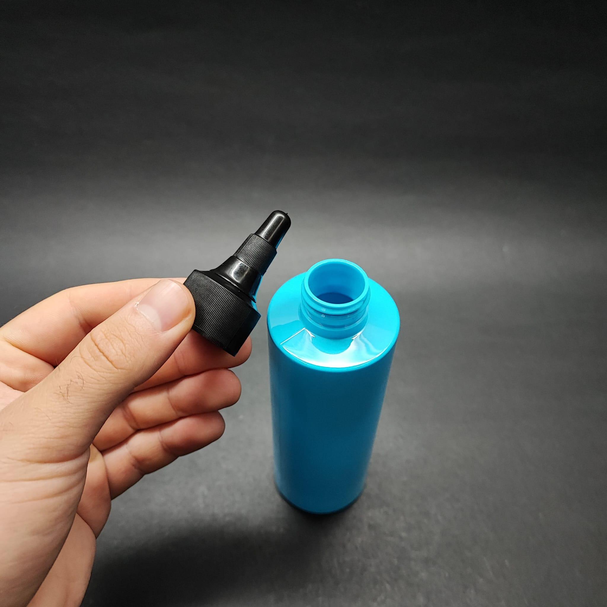 200 CC KÜT BOYUNLU UZUN SİLİNDİR PET ŞİŞE (24 GR) - AKITICI ASANSÖR SİYAH KAPAKLI - 200 ML PLASTİK ŞİŞE - MAVİ