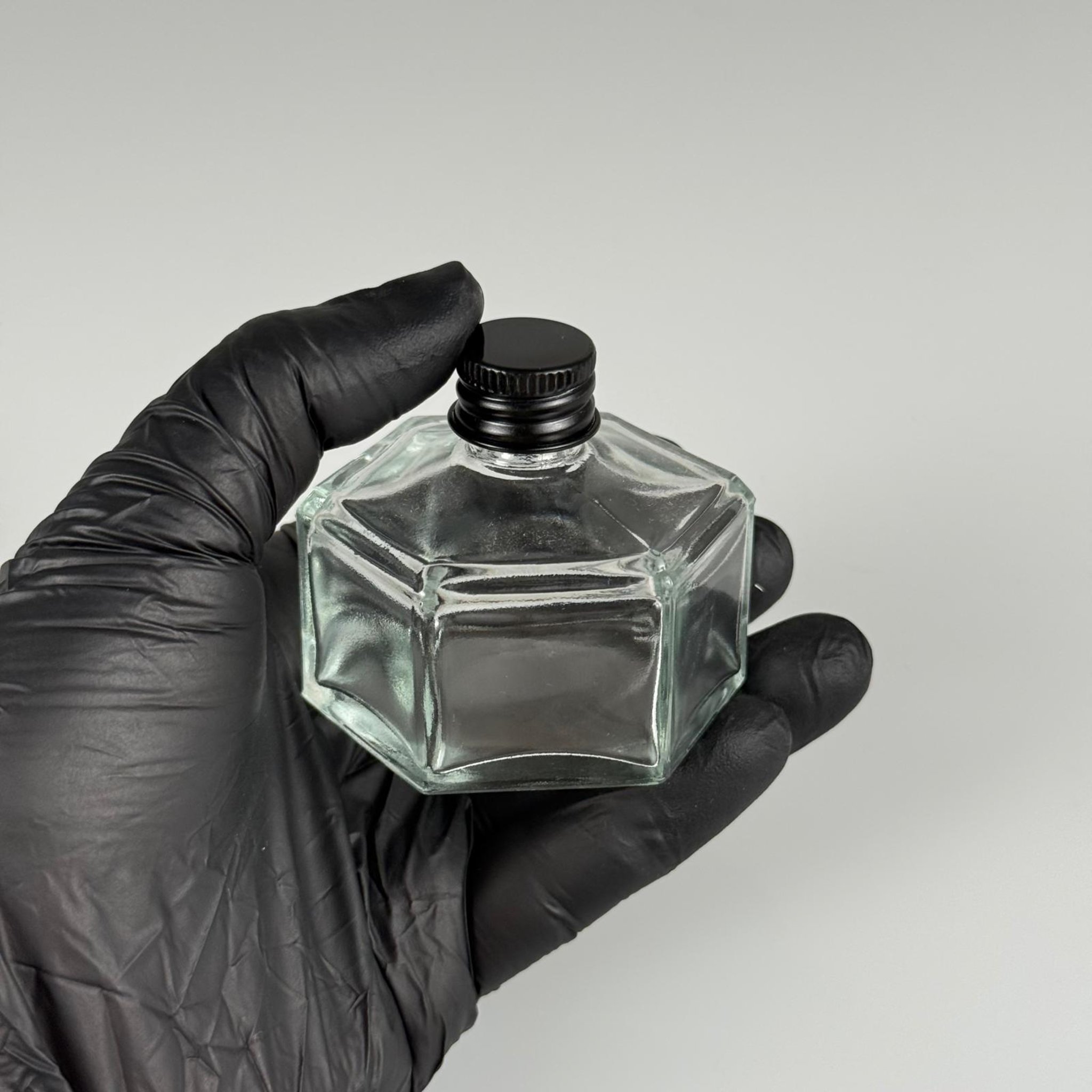50 CC BASIK ALTIGEN CAM ŞİŞE + SİYAH ALÜMİNYUM METAL KAPAKLI TAKIM - 50 ML PRESTİJLİ ŞİŞE