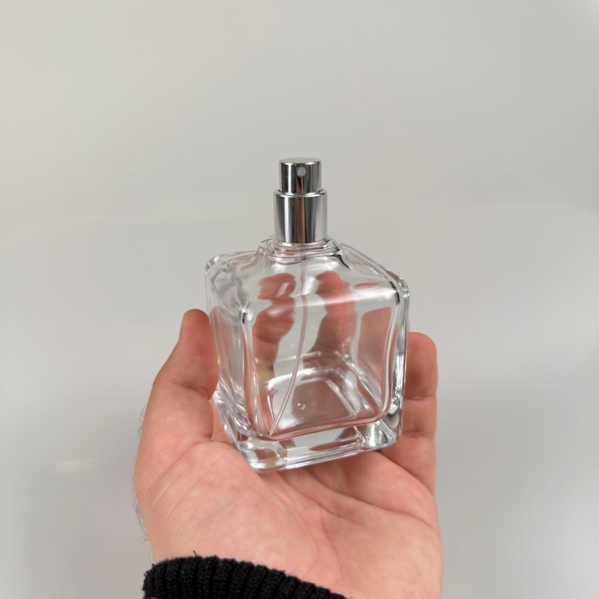100 ML KARE MODEL LURA PARFÜM ŞİŞESİ - GÜMÜŞ METAL SPREYLİ (AĞIZ 15 MM GEÇME KOLAY KAPAMA)