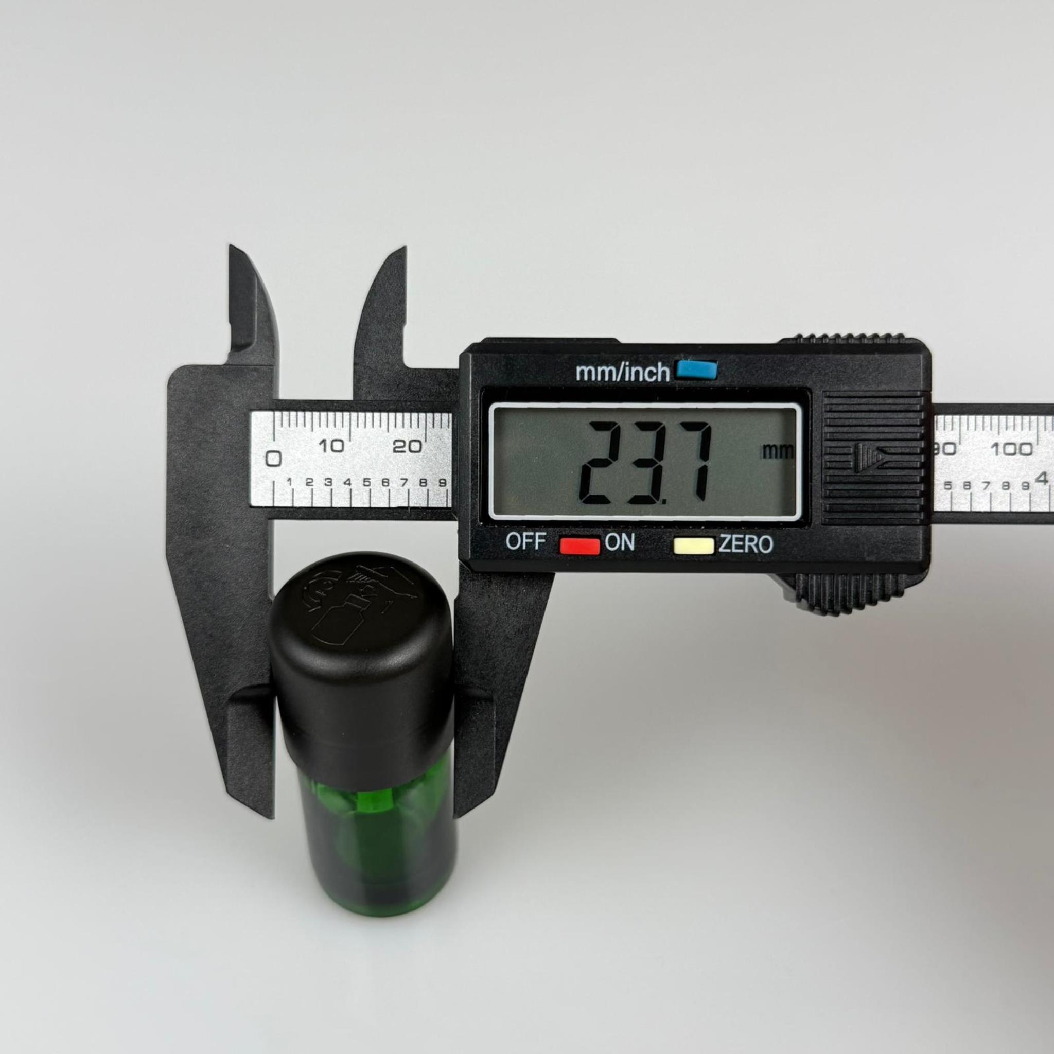 5 CC YEŞİL CAM ŞİŞE + İÇTEN DAMLALIKLI ÇOCUK KİLİTLİ SİYAH KAPAK - YEŞİL 5 ML KİLİT KAPAKLI DAMLATMALI ŞİŞE