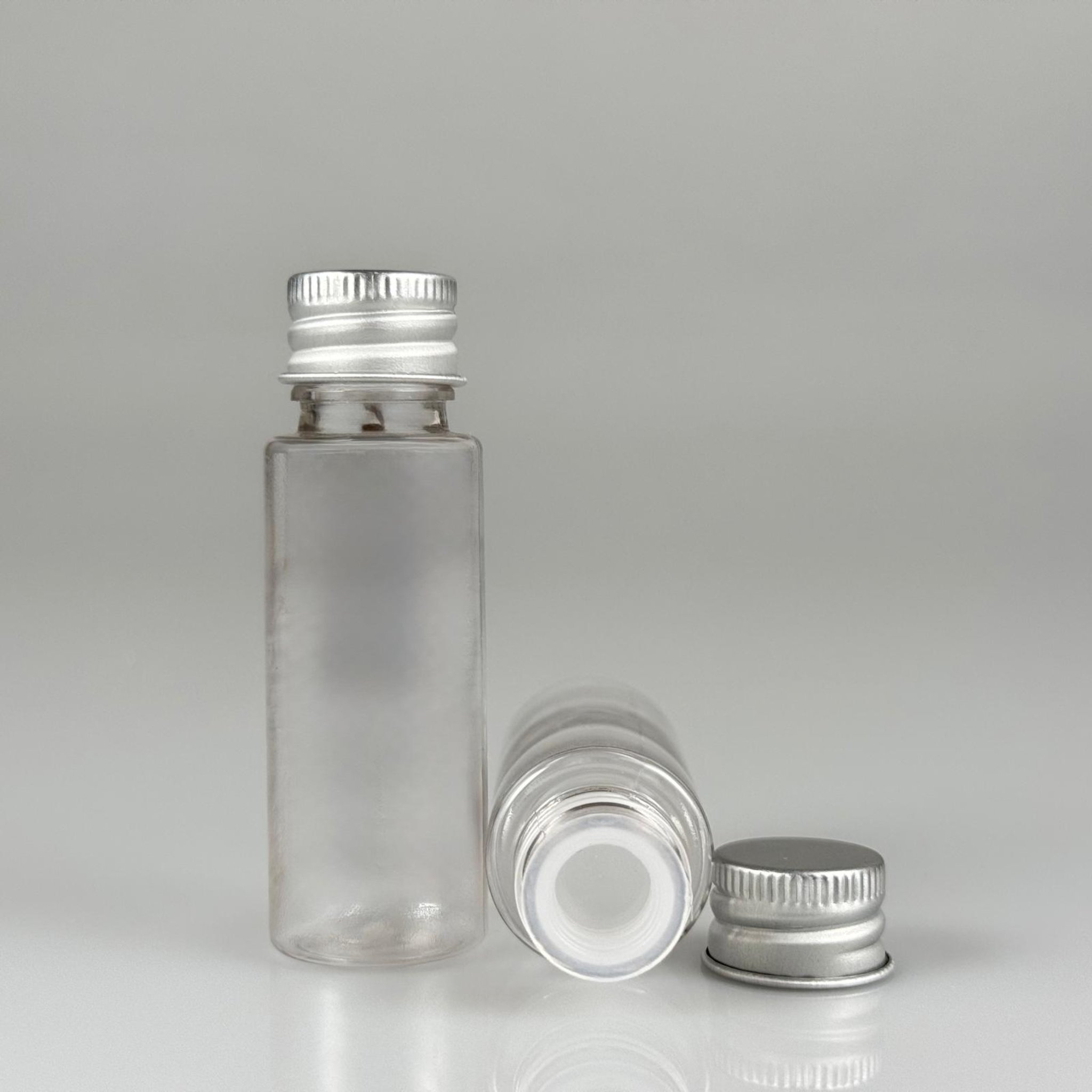 20 CC ŞEFFAF PET SHOT ŞİŞE - KÖPÜK CONTALI GÜMÜŞ ALÜMİNYUM METAL KAPAKLI + KÖR TIPALI TAKIM - 20 ML PLASTİK ŞİŞE