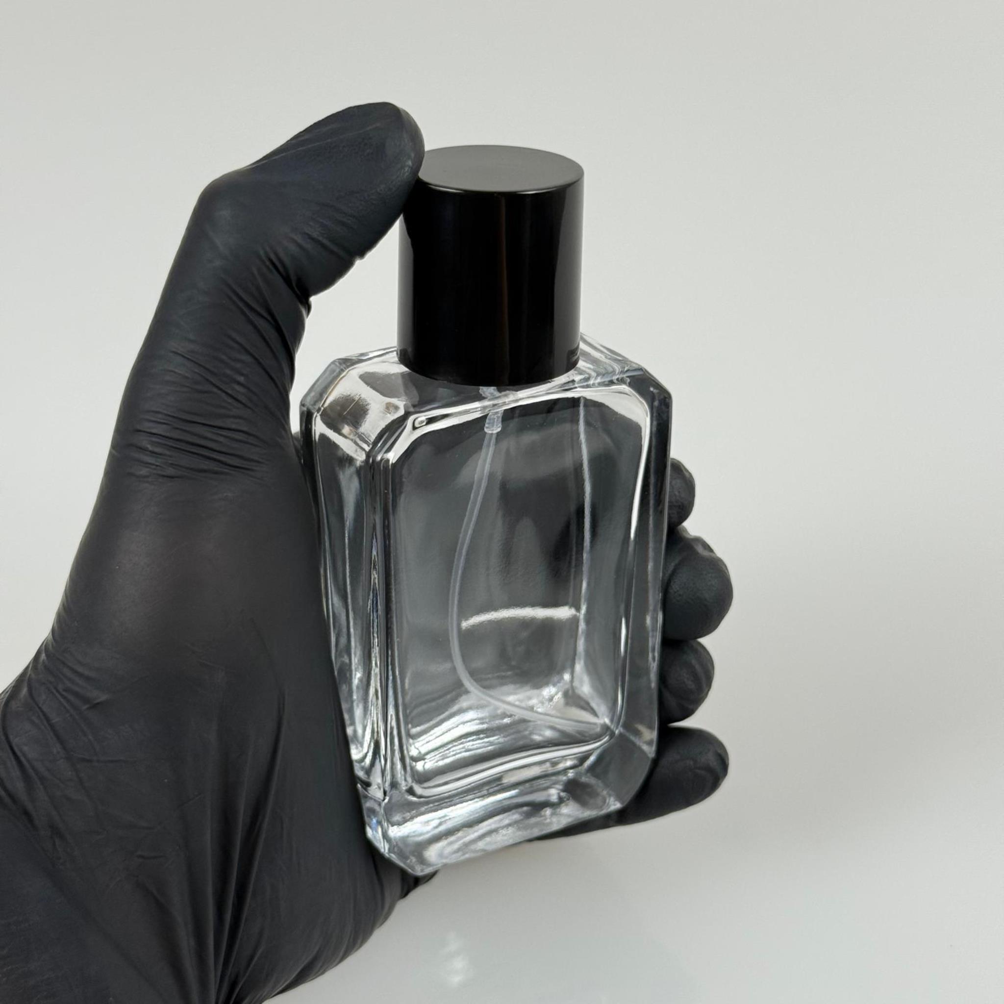 50 ML KÖŞELİ MODEL ANGEL PARFÜM ŞİŞESİ - SİYAH METAL SPREYLİ + SİYAH KAPAKLI (AĞIZ 15 MM GEÇME KOLAY KAPAMA)