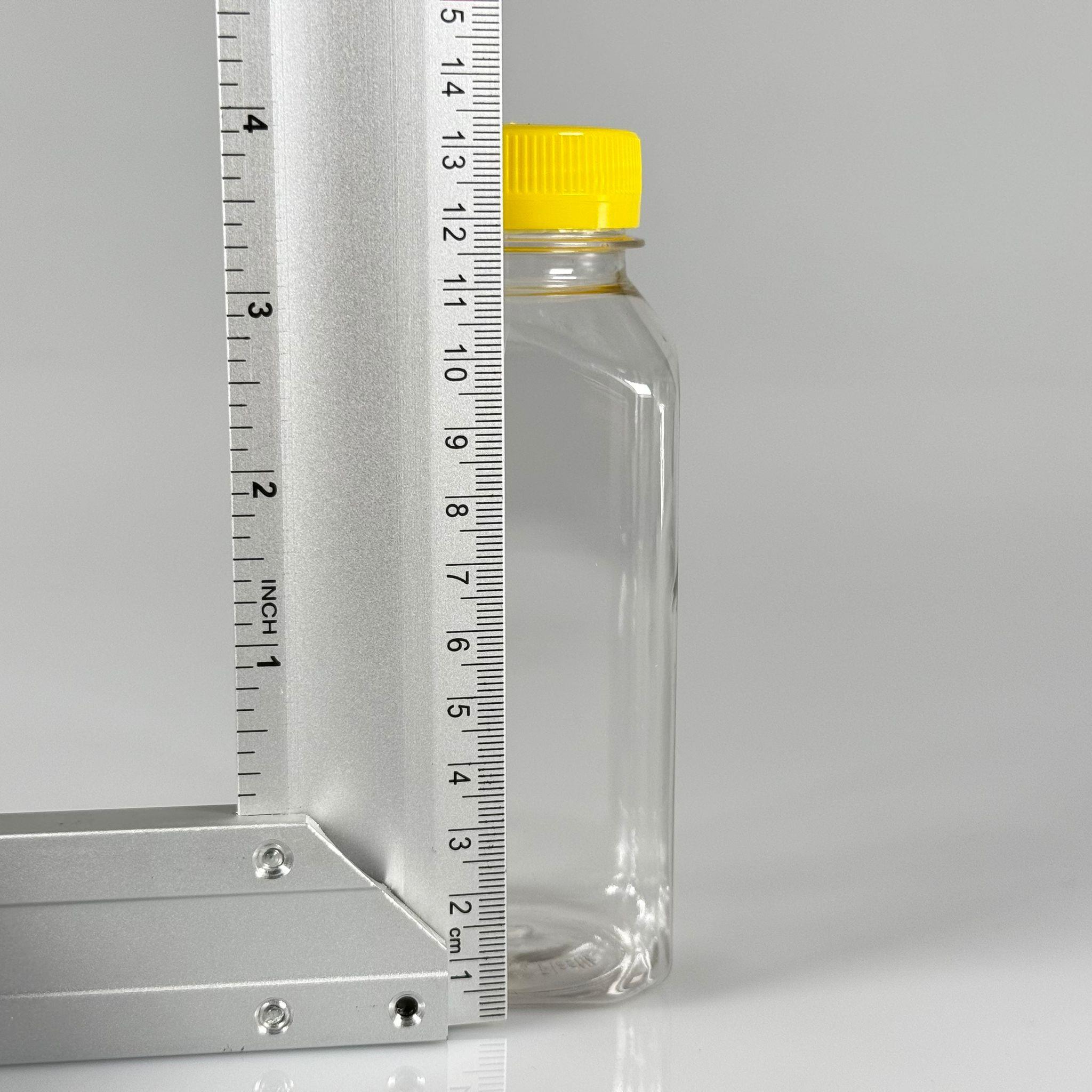 250 CC KÖŞELİ KARE PET ŞİŞE (18,5 GR) - 38 MM GENİŞ AĞIZLI SARI KİLİTLİ KAPAKLI - 250 ML DETOX, MEYVE SUYU, SMOOTHIE, AYRAN, SÜT, MEŞRUBAT VB İÇİN BOŞ PLASTİK ŞİŞELER