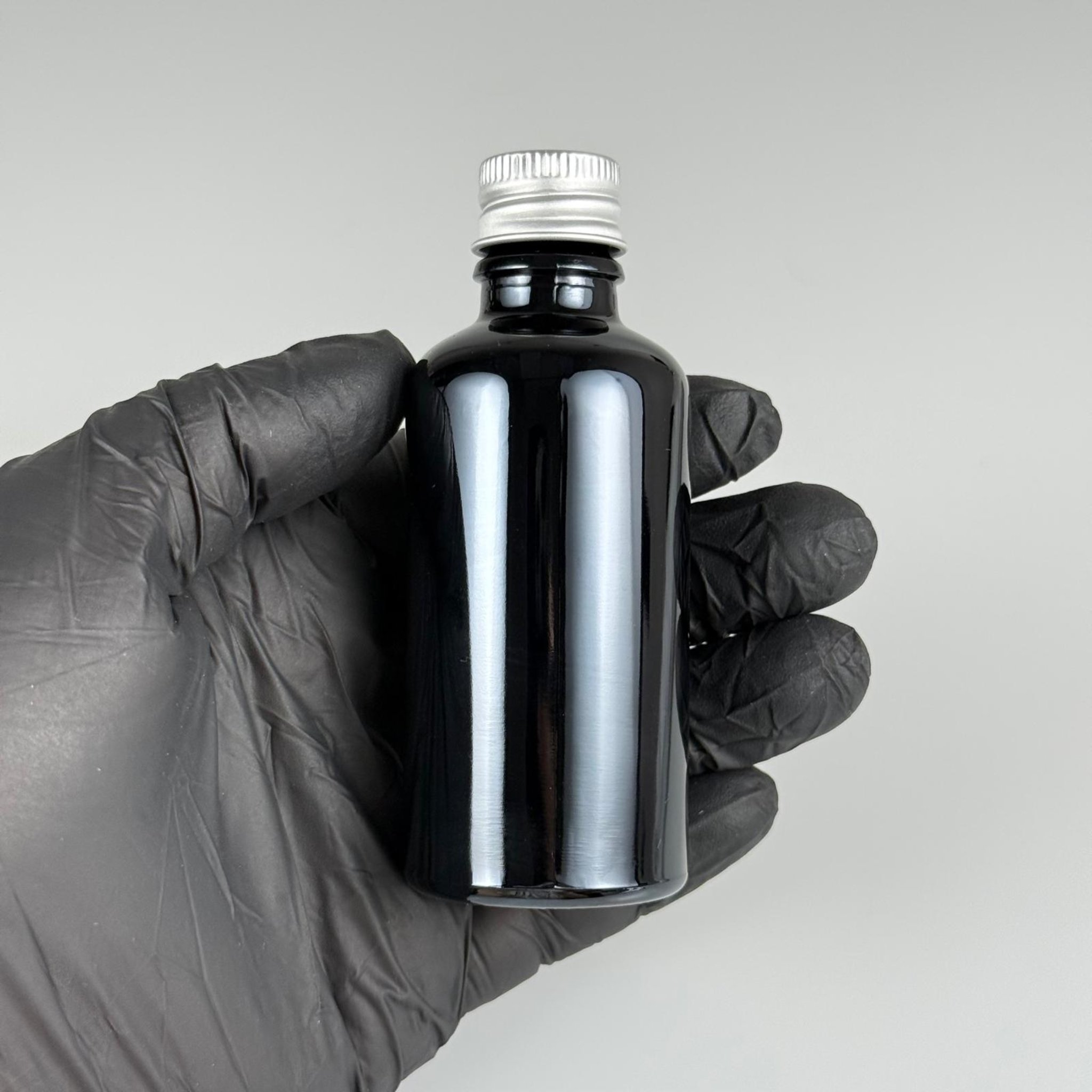50 CC SİYAH CAM ŞİŞE + KÖPÜK CONTALI GÜMÜŞ ALÜMİNYUM METAL KAPAKLI + DAMLALIKLI KOLONYA TIPALI TAKIM - 50 ML SİYAH CAM ŞİŞE