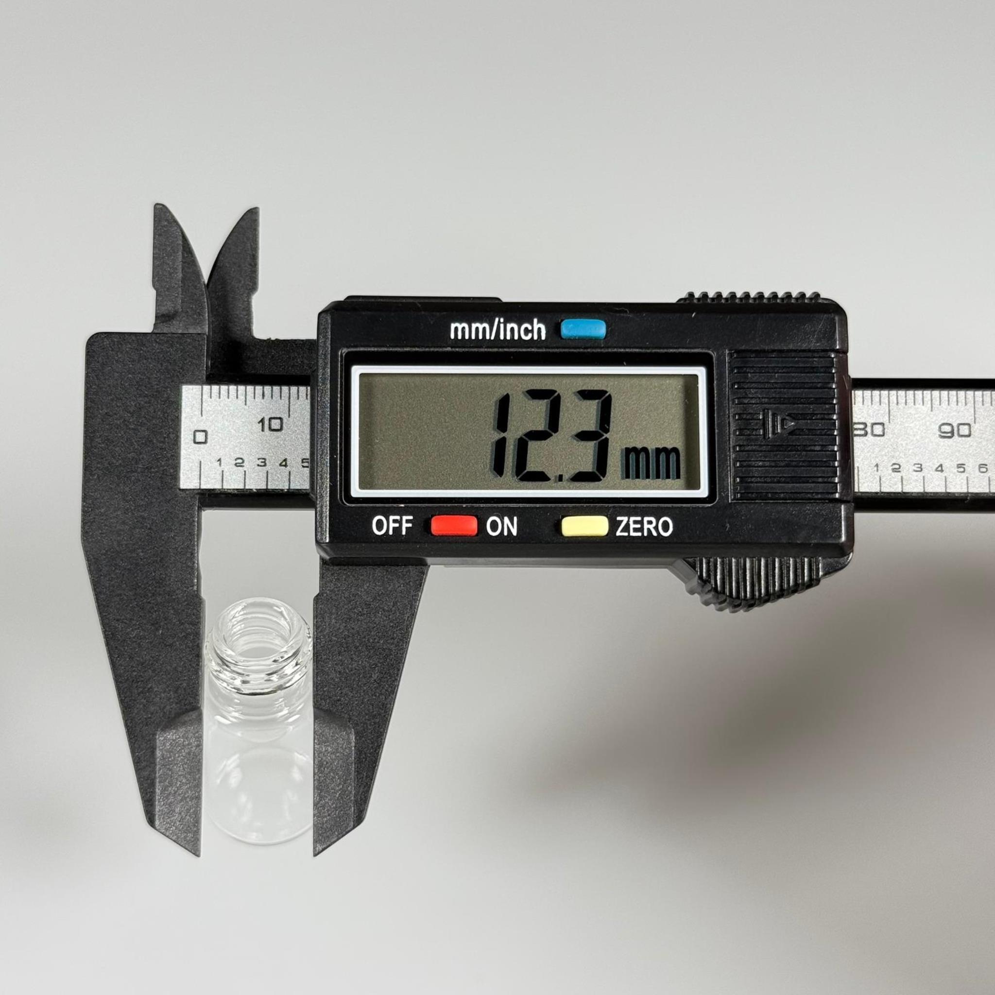 3 CC ŞEFFAF CAM ŞİŞE - 14 MM VİDALI AĞIZ - KAPAKSIZ 3 ML CAM ŞİŞE