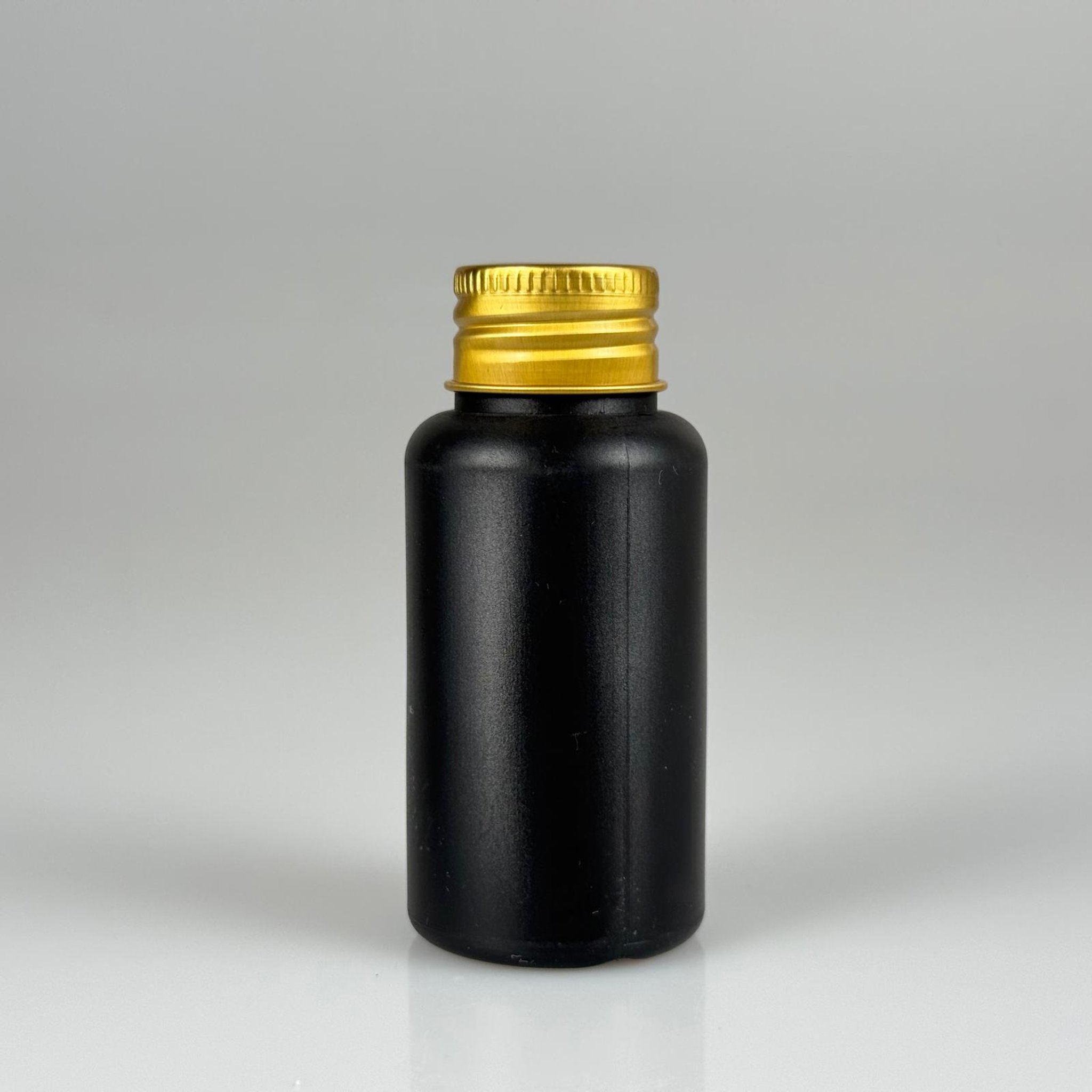 50 CC SİYAH POLİETİLEN PLASTİK ASETON ŞİŞESİ ( 24 AĞIZ ) + KÖPÜK CONTALI GOLD METAL ALÜMİNYUM KAPAK TAKIM - 50 ML KAPAKLI SİYAH PLASTİK ŞİŞELER
