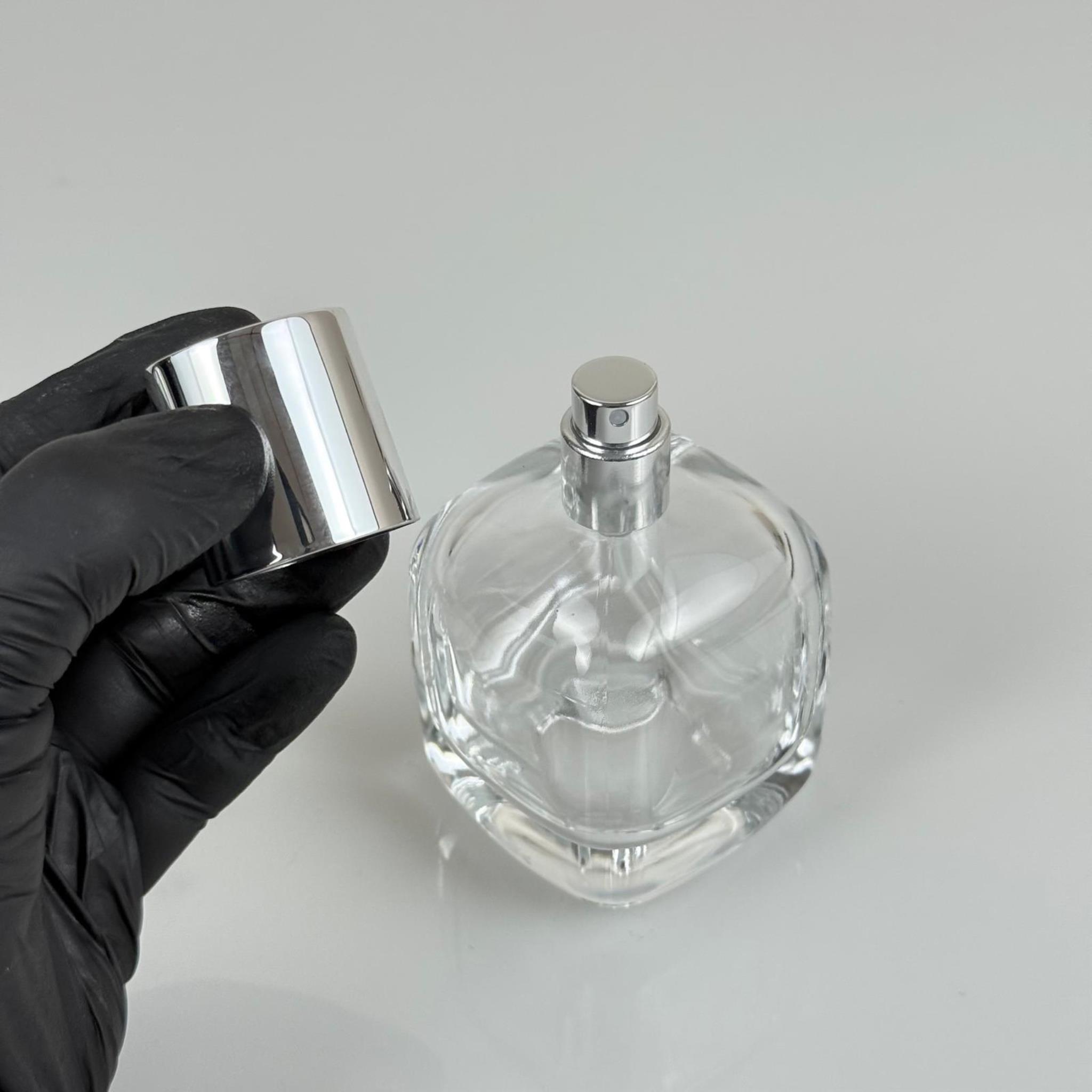 100 ML SİLİNDİR MODEL CORE PARFÜM ŞİŞESİ + GÜMÜŞ METAL SPREYLİ + GÜMÜŞ GENİŞ KAPAKLI (AĞIZ 15 MM GEÇME KOLAY KAPAMA)