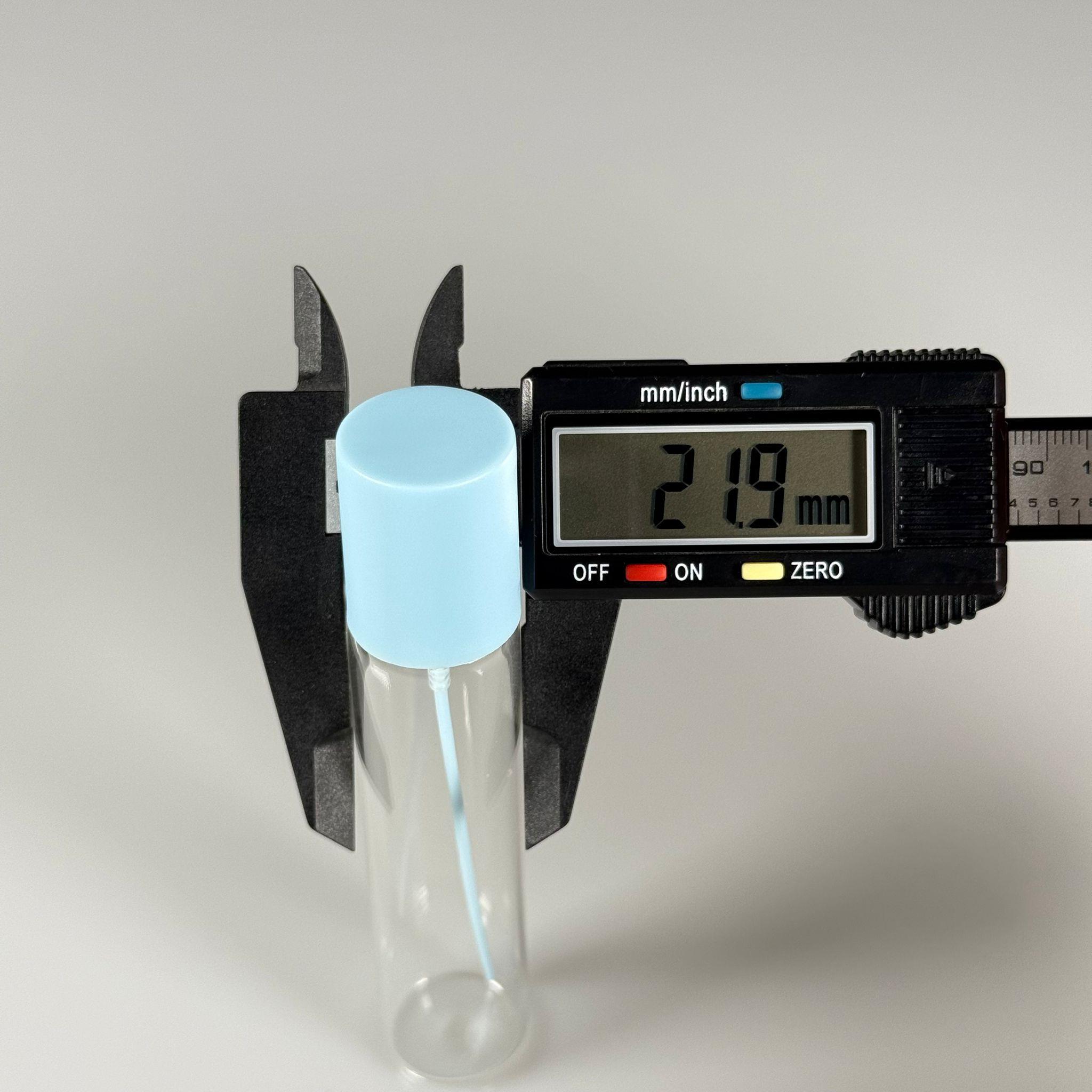 PARFÜM ŞİŞESİ 25 ML - 25 CC PARFÜM AMBALAJI VALFLİ (GEÇME AĞIZ) CAM KALEM PARFÜM İÇİN ŞİŞELERİ - MAVİ SPREY + KAPAKLI SET TAKIM