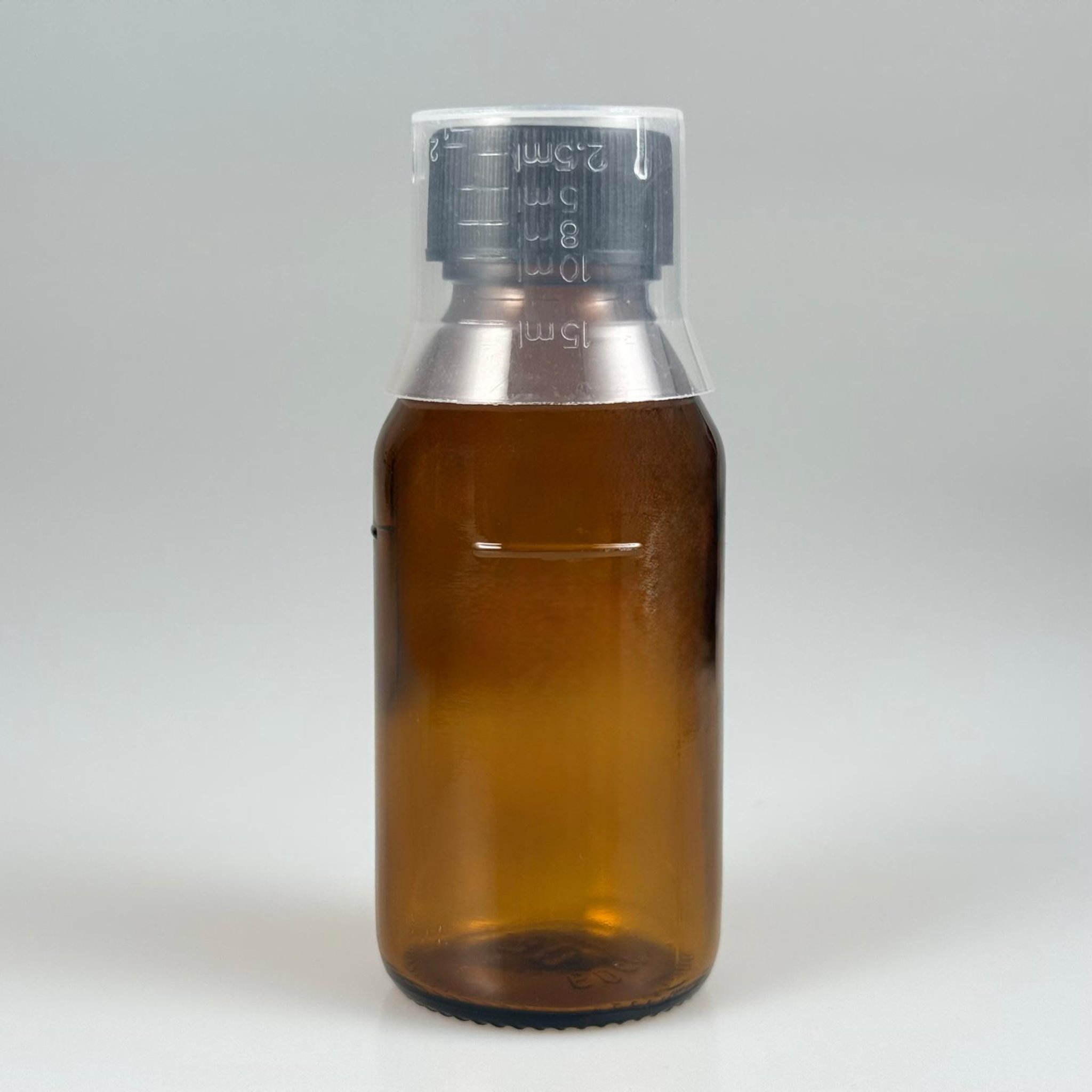 60 CC AMBER CAM ŞİŞE + SİYAH PLASTİK KAPAK + 15 ML ÖLÇEK TAKIM - 60 ML KAHVERENGİ BOŞ ŞURUP ŞİŞESİ (AĞIZ ÇAPI 25 MM)