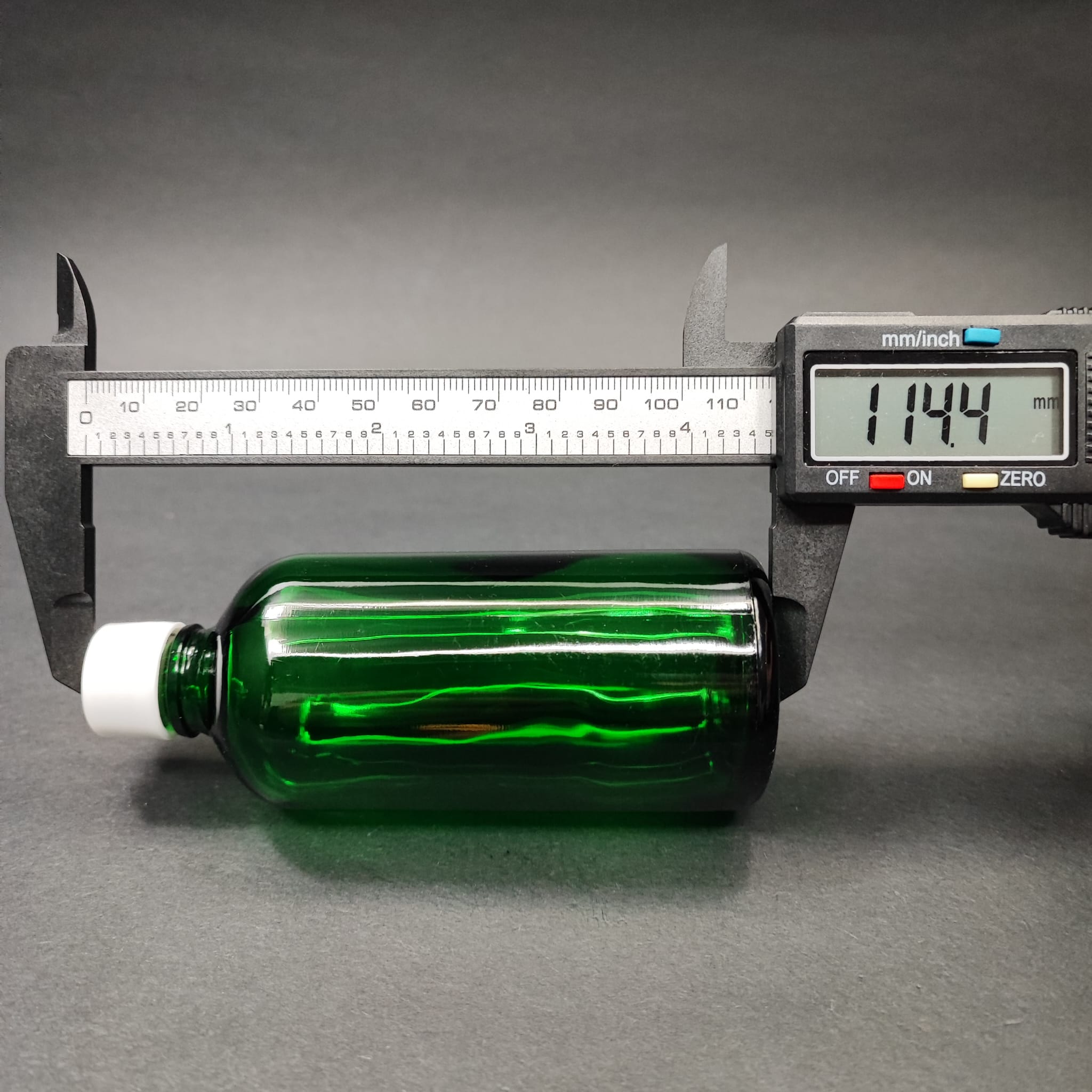 100 CC YEŞİL CAM ŞİŞE + KENDİNDEN CONTALI SIZDIRMAZ BEYAZ KAPAK - 100 ML KAPAKLI CAM ŞİŞE