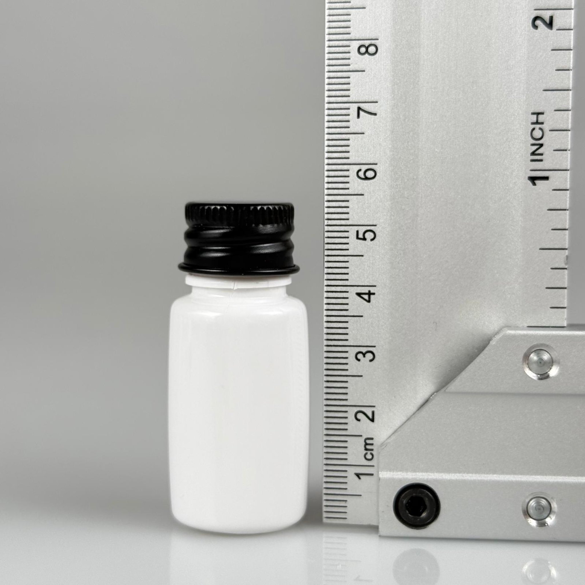 10 CC BEYAZ PET SHOT ŞİŞE - KÖPÜK CONTALI SİYAH ALÜMİNYUM METAL KAPAKLI + DAMLALIKLI KOLONYA TIPALI TIPALI TAKIM - 10 ML PLASTİK ŞİŞE