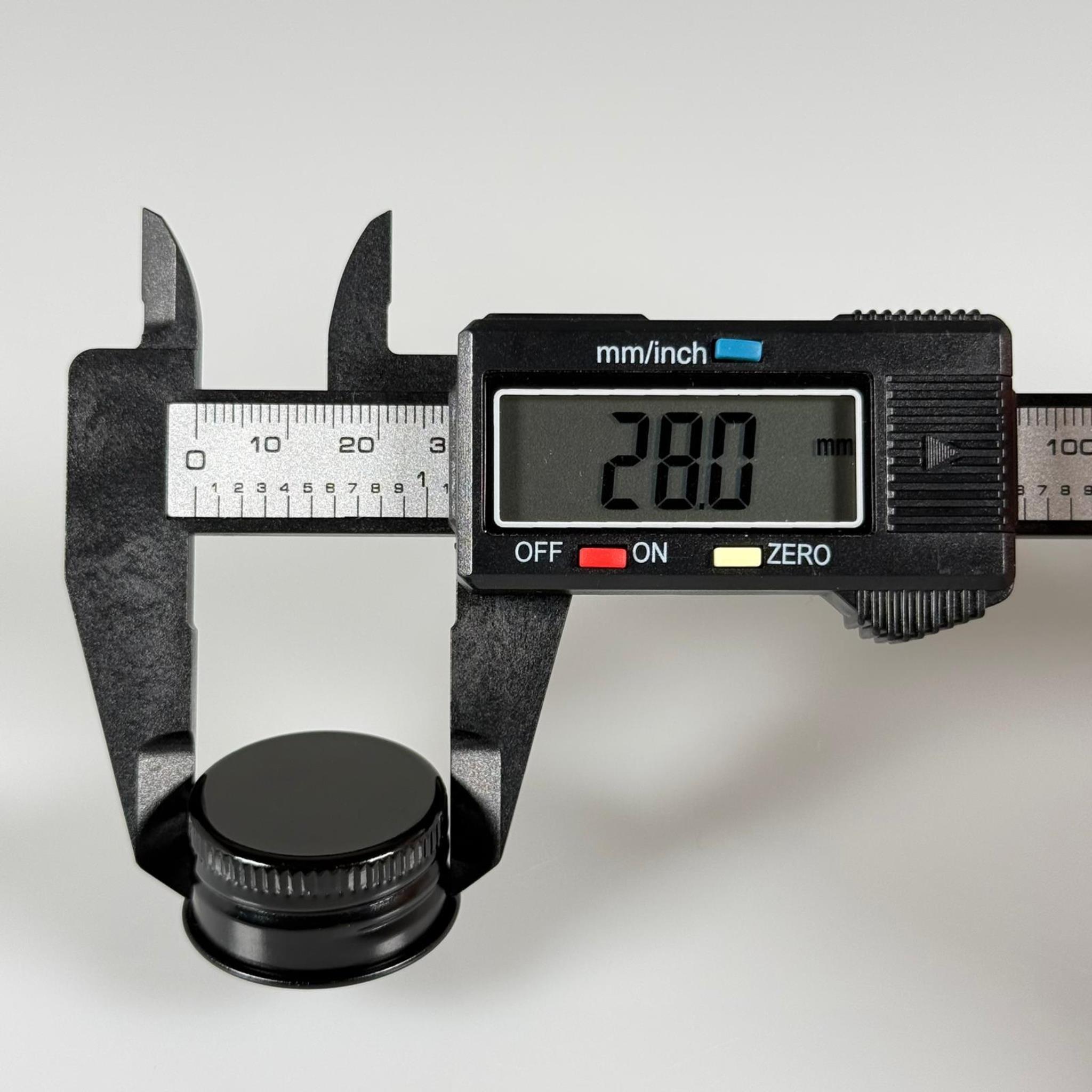 28 MM VİDALI SİYAH ALÜMİNYUM METAL KAPAK SERT (COLD BREW ŞİŞE KAPAĞI - SOĞUK KAHVE ŞİŞESİ KAPAĞI)