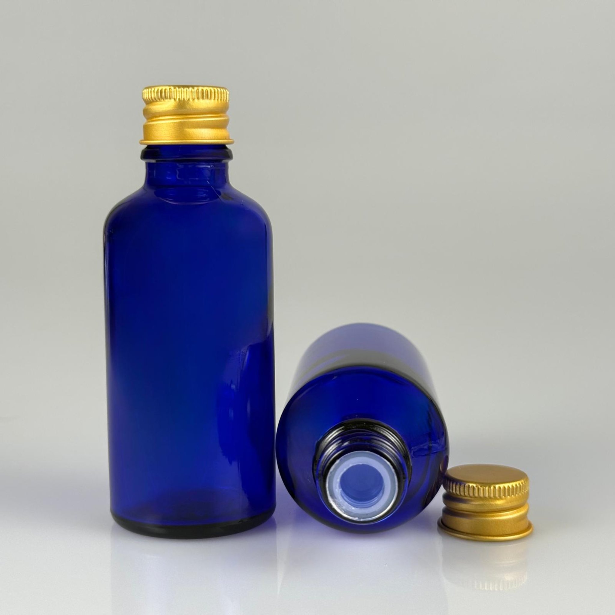 50 CC MAVİ CAM ŞİŞE + KÖPÜK CONTALI GOLD ALÜMİNYUM METAL KAPAKLI + KÖR TIPALI TAKIM - 50 ML MAVİ CAM ŞİŞE