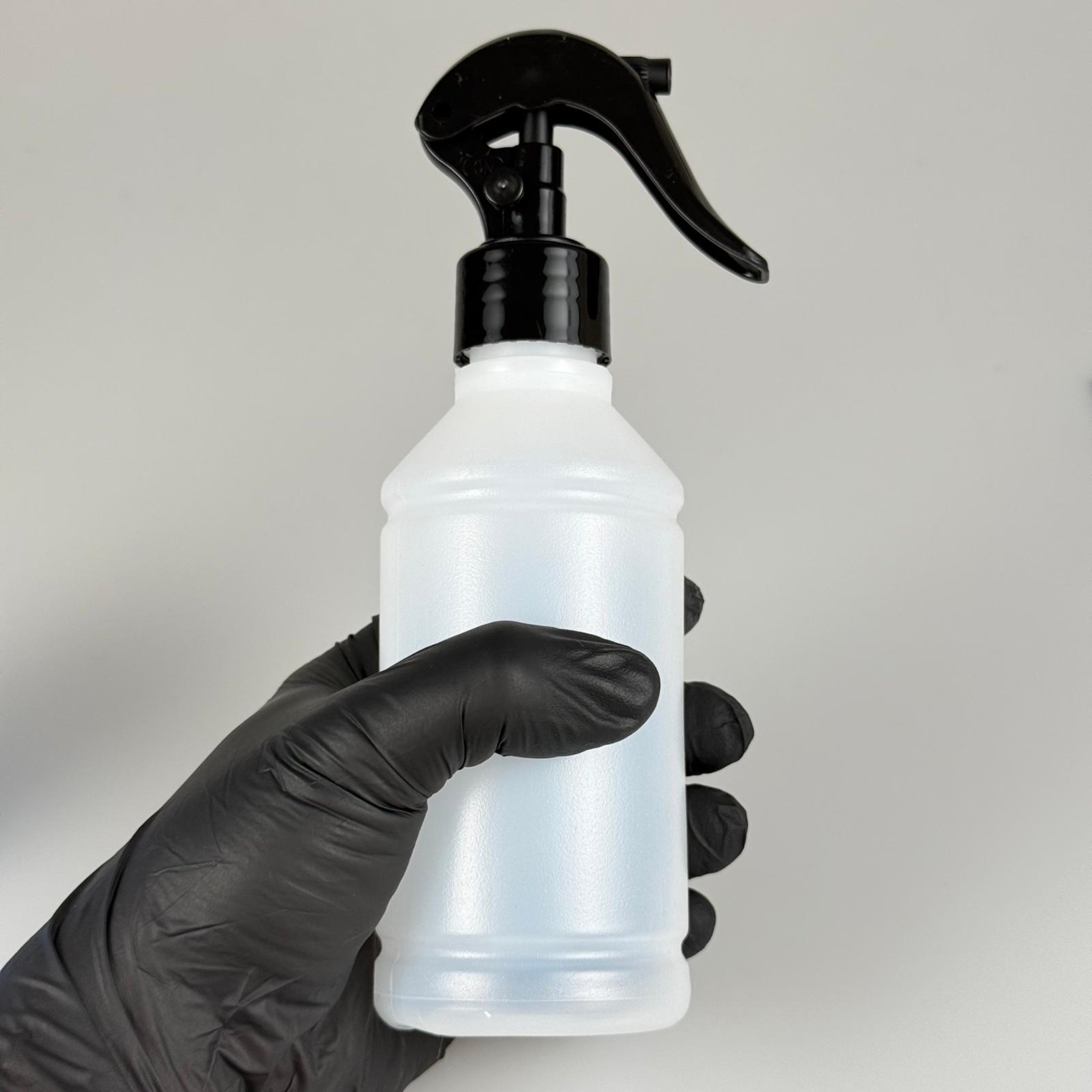 250 CC TİNER ŞİŞESİ - SİYAH TRİGER TETİK SPREYLİ (DUMAN PÜSKÜRTÜR) - 250 ML KİMYASALA DAYANIKLI PLASTİK ŞİŞE - 0,25 LT POLİETİLEN ŞİŞE