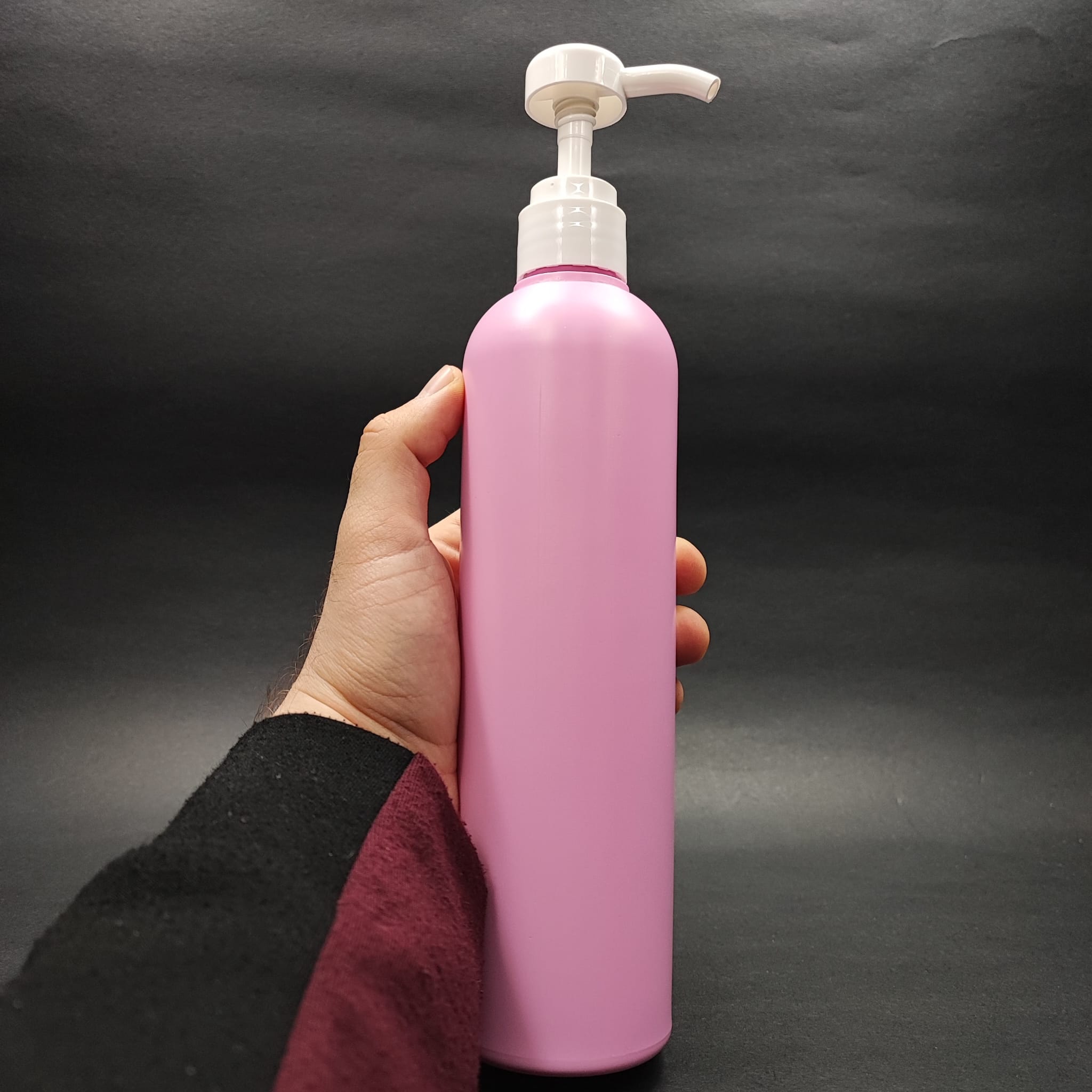 500 CC PEMBE POLİETİLEN PE ŞAMPUAN ŞİŞESİ - BEYAZ 4 CC DOZAJLI ŞAMPUAN POMPALI - 500 ML PE ŞAMPUAN ŞİŞESİ