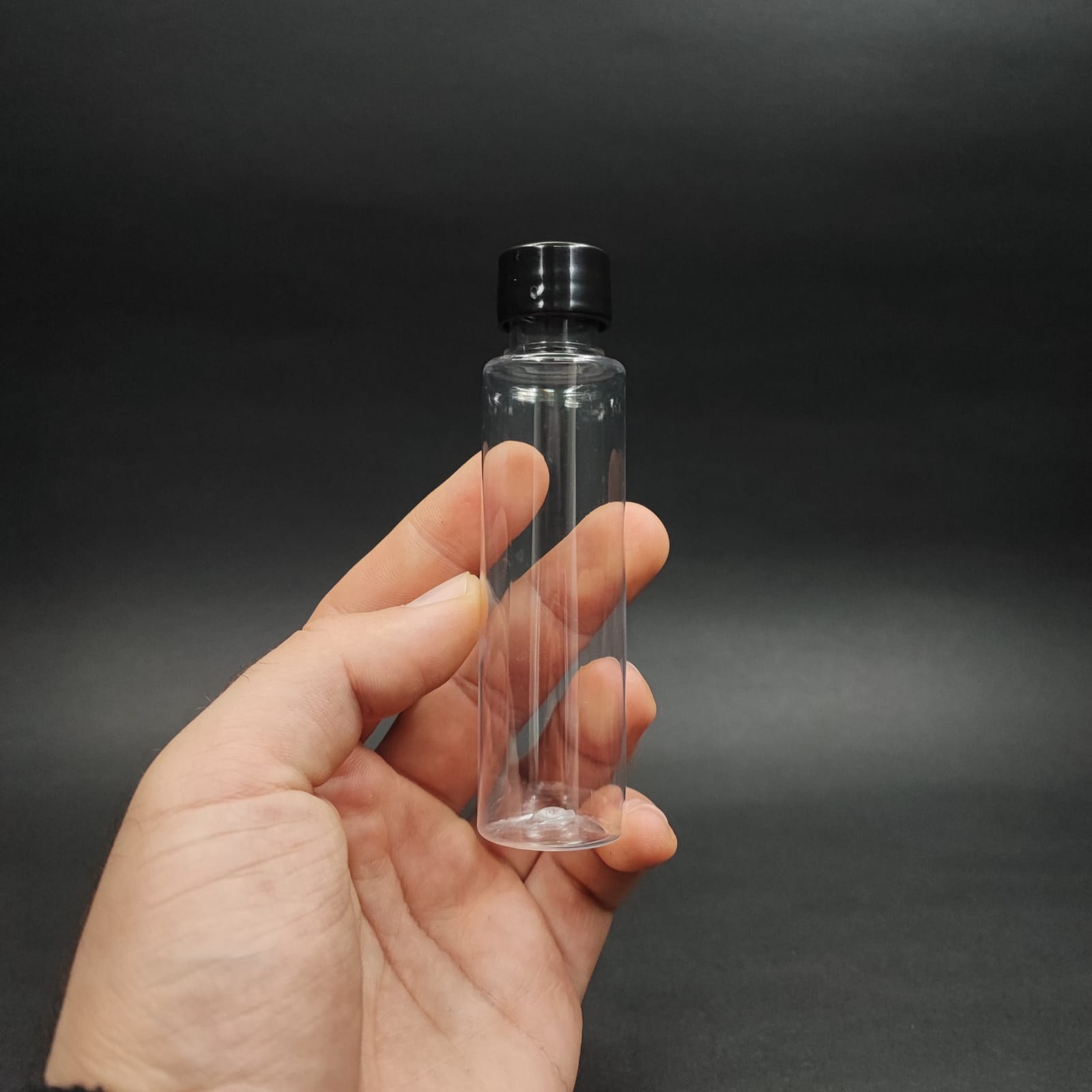 35 CC ŞEFFAF PLASTİK UZUN ŞİŞE + KENDİNDEN CONTALI SIZDIRMAZ SİYAH KAPAK - 35 ML KAPAKLI PET ŞİŞE