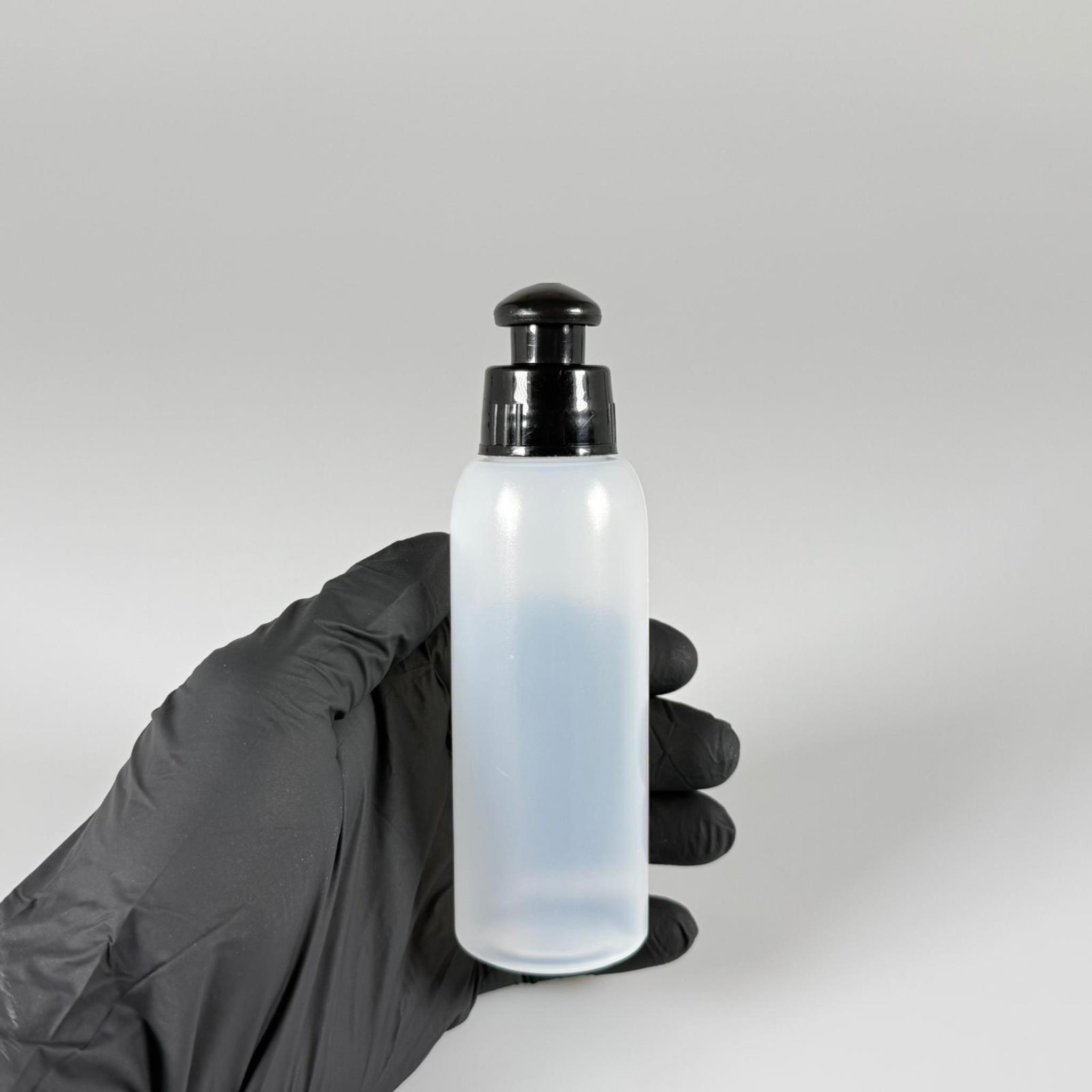 100 ML SIKILABİLİR YUMUŞAK PE PLASTİK ŞİŞE - SİYAH PUSHPULL ŞAMPUAN KAPAKLI - 100 cc sos, yağ, kartuş, mürekkep vb için boş şişeler