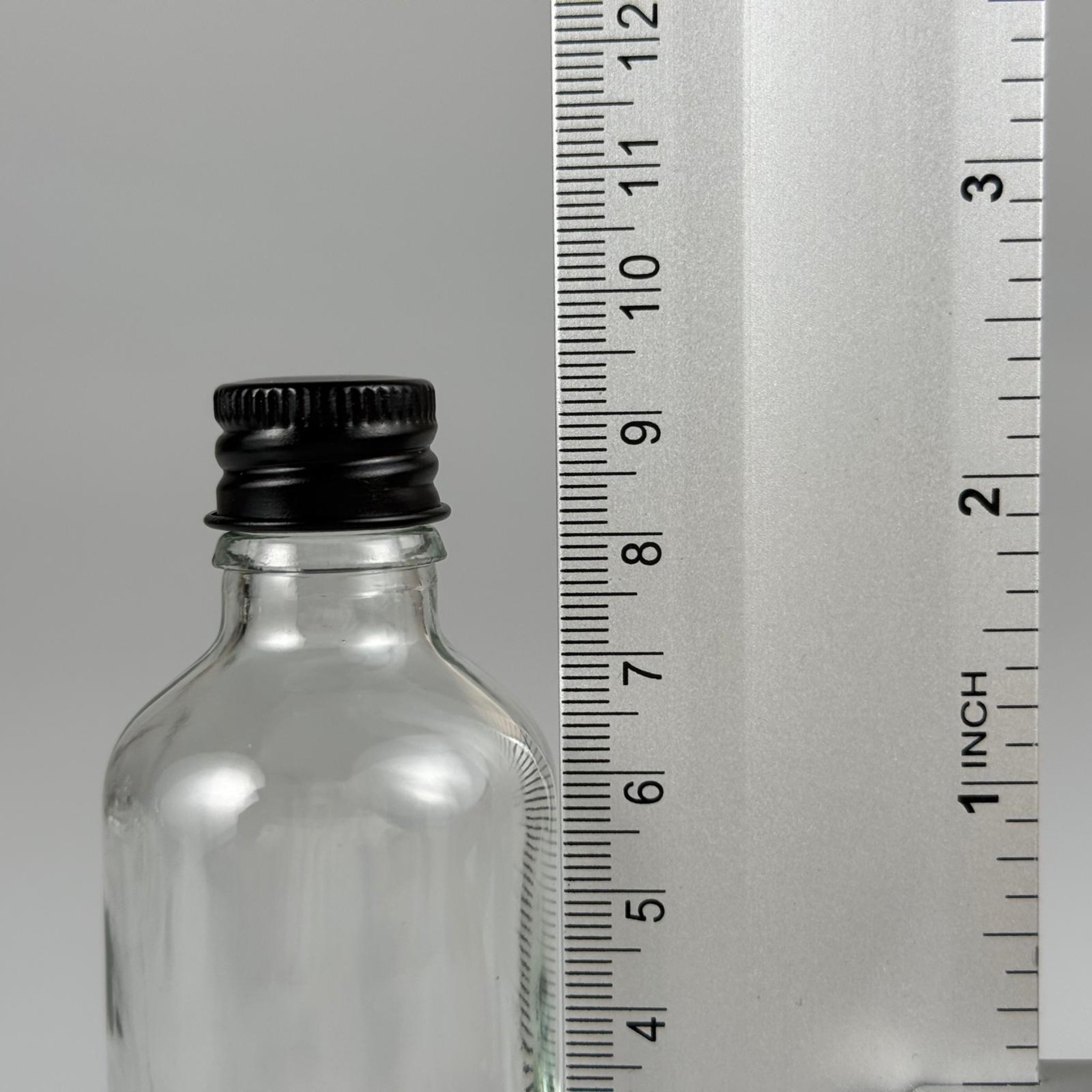 50 CC ŞEFFAF CAM ŞİŞE + KÖPÜK CONTALI SİYAH ALÜMİNYUM METAL KAPAKLI + KÖR TIPALI TAKIM - 50 ML ŞEFFAF CAM ŞİŞE