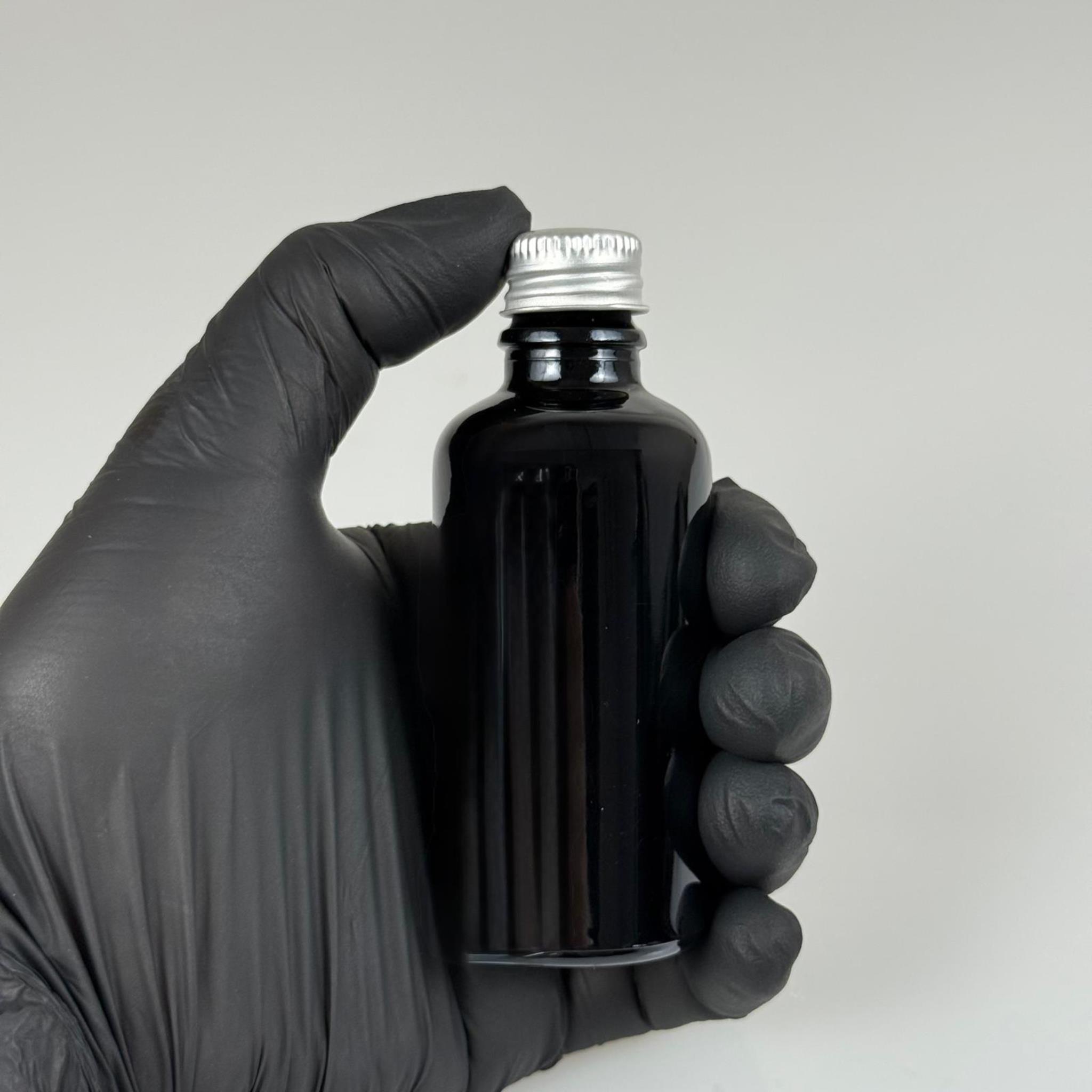 50 CC SİYAH İÇTEN DAMLALIKLI - GÜMÜŞ METAL KAPAKLI CAM ŞİŞE - 50 ML KOLONYA TIPALI CAM ŞİŞE