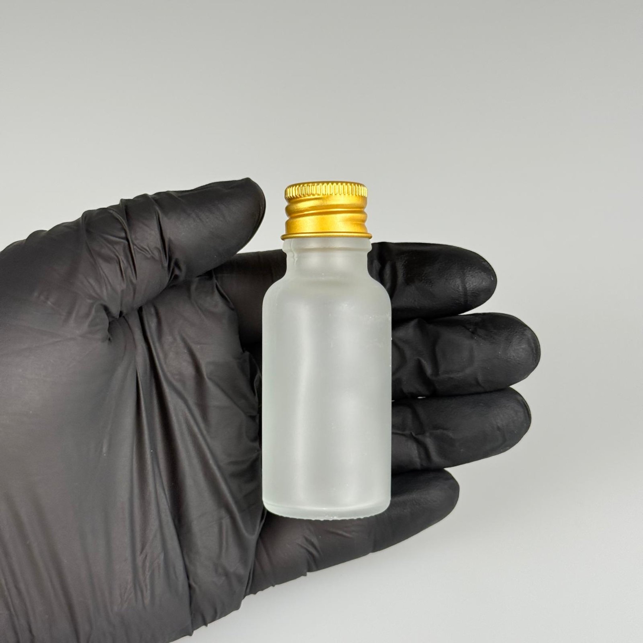 20 CC BUZLU CAM ŞİŞE + KÖPÜK CONTALI GOLD ALÜMİNYUM METAL KAPAKLI TAKIM - 20 ML BUZLU CAM ŞİŞE