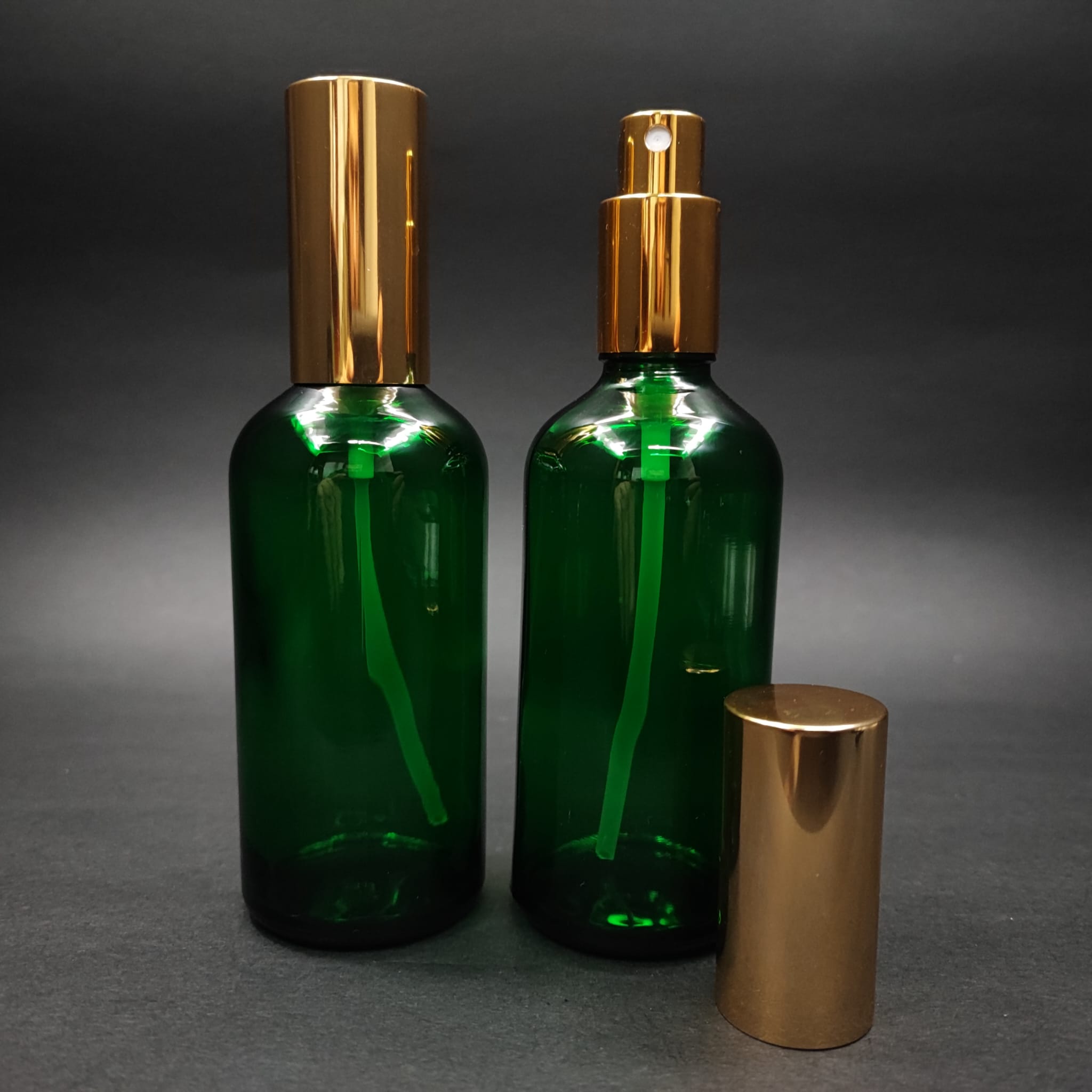100 ML LÜKS VİDALI VALF ÇEVİRME PARFÜM ŞİŞELERİ - 100 CC YEŞİL CAM ŞİŞE - GOLD METAL SPREYLİ KAPAKLI SET
