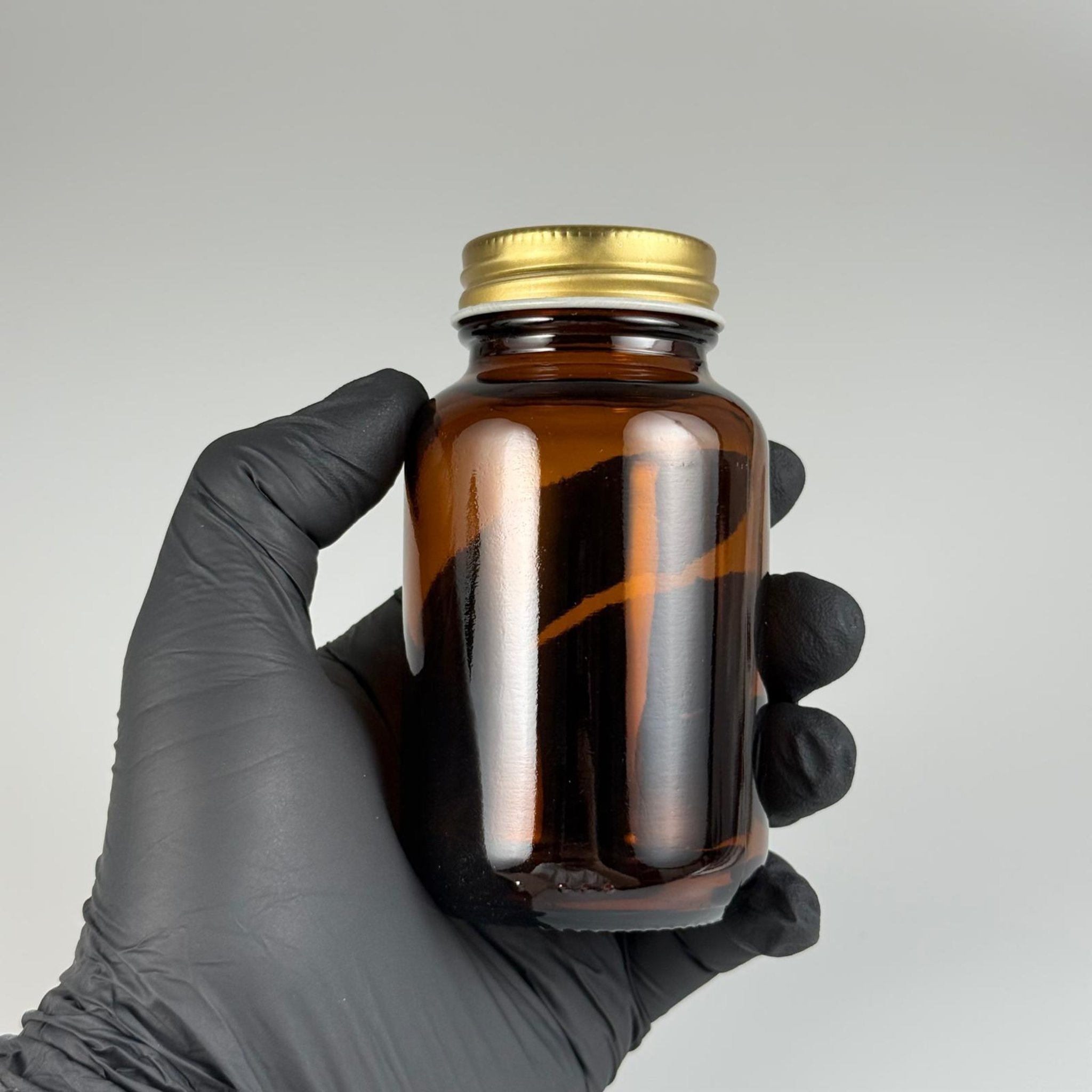 120 CC AMBER CAM TABLET ŞİŞESİ - GOLD METAL KAPAKLI - 120 ML (SİLME 133 ML) KAPSÜL KUTUSU - İLAÇ ŞİŞESİ - MEDİKAL HAP ŞİŞESİ - FARMASÖTİK KAVANOZ - ŞİŞECAM KODU 763713