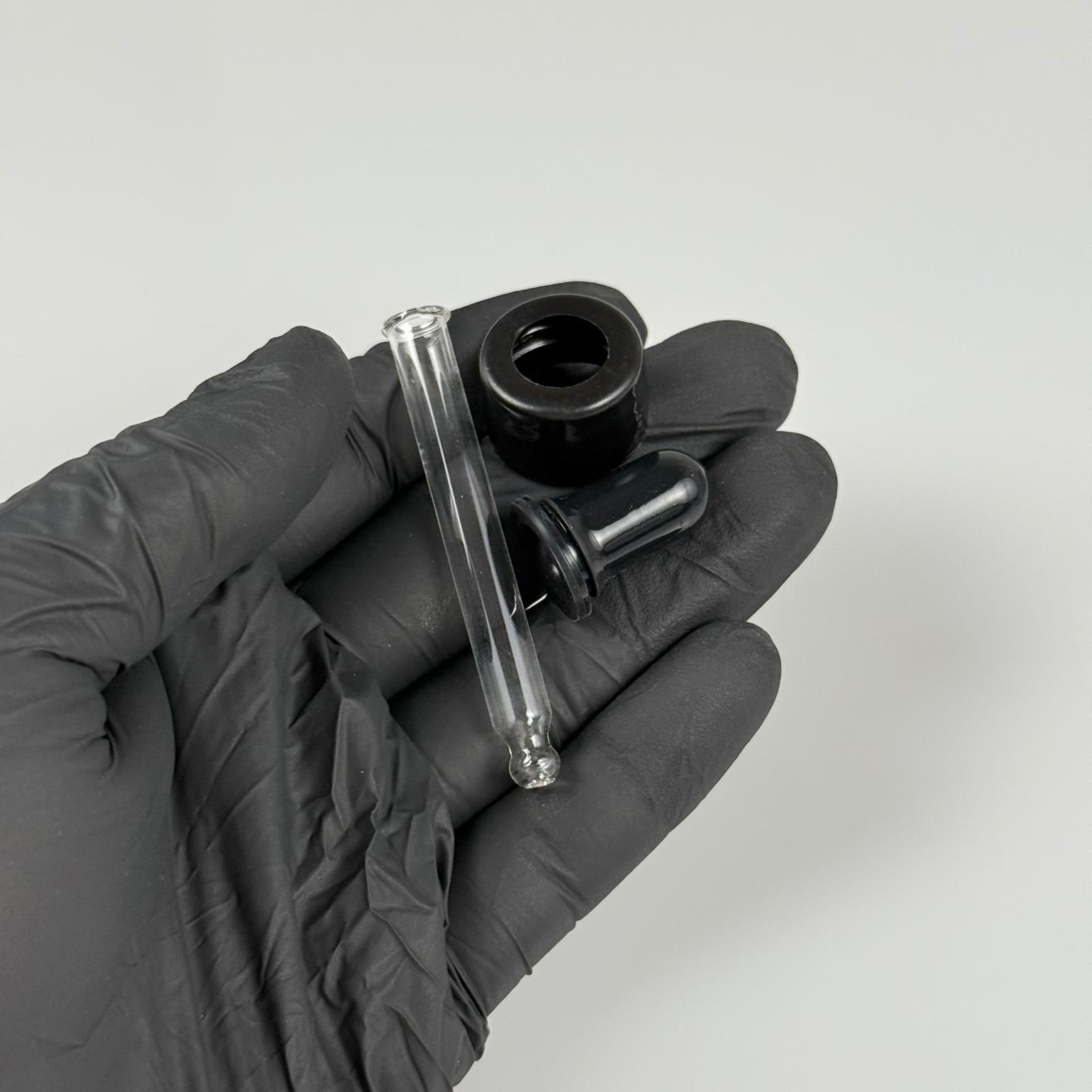 18 MM CAM DAMLALIKLI TAKIM - SİYAH EMZİK +  DELİKLİ PLASTİK DÜZ SİYAH KAPAK + 59 MM CAM PİPET